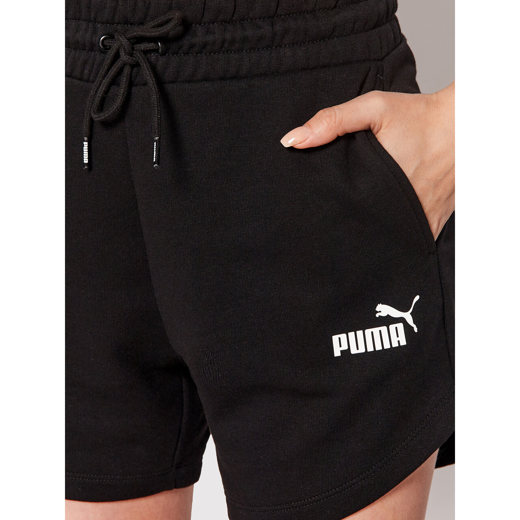 Puma Pantaloni scurți sport Essentials 848339 Negru Regular Fit - Pled.ro