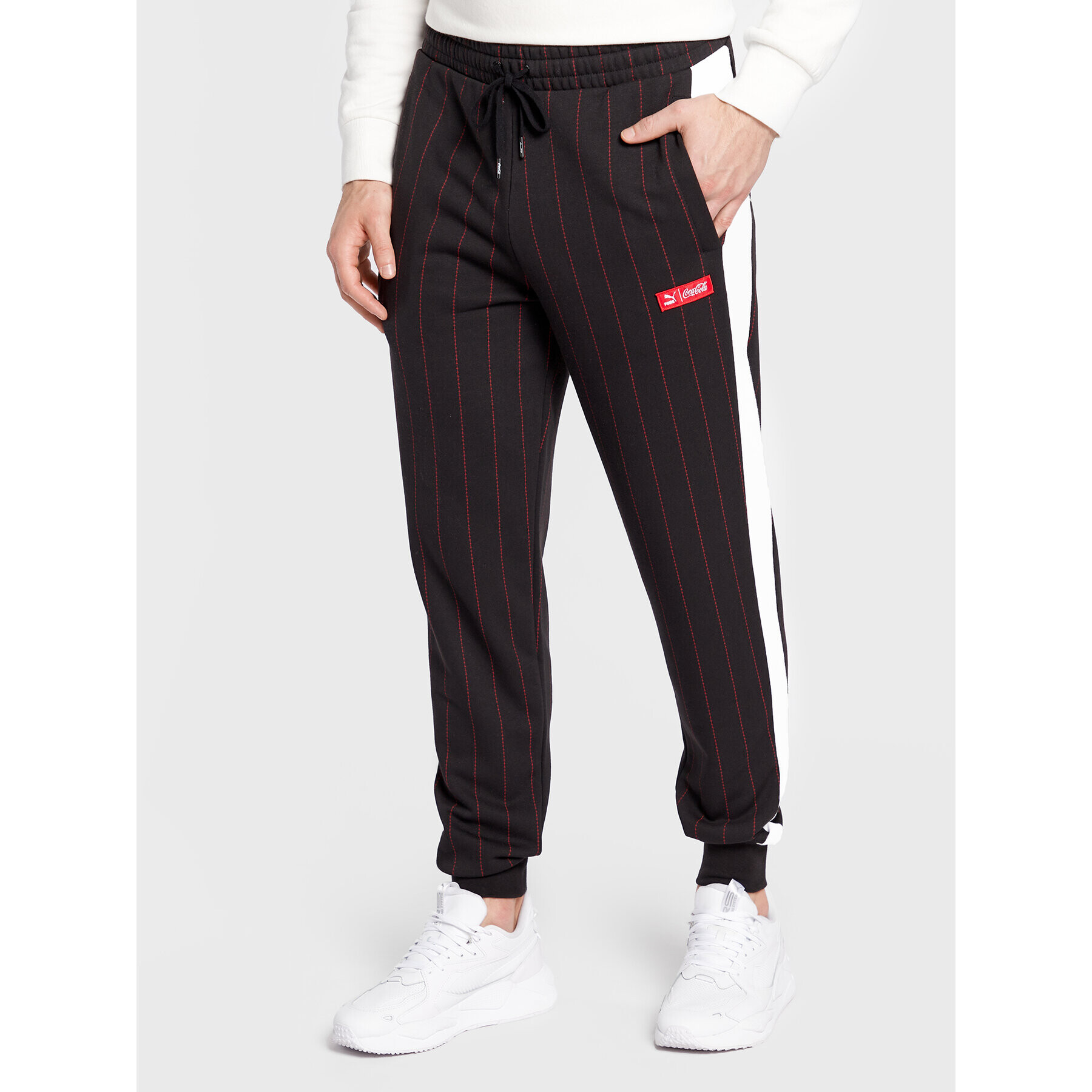 Puma Pantaloni trening COCA COLA T7 53616301 Negru Regular Fit - Pled.ro