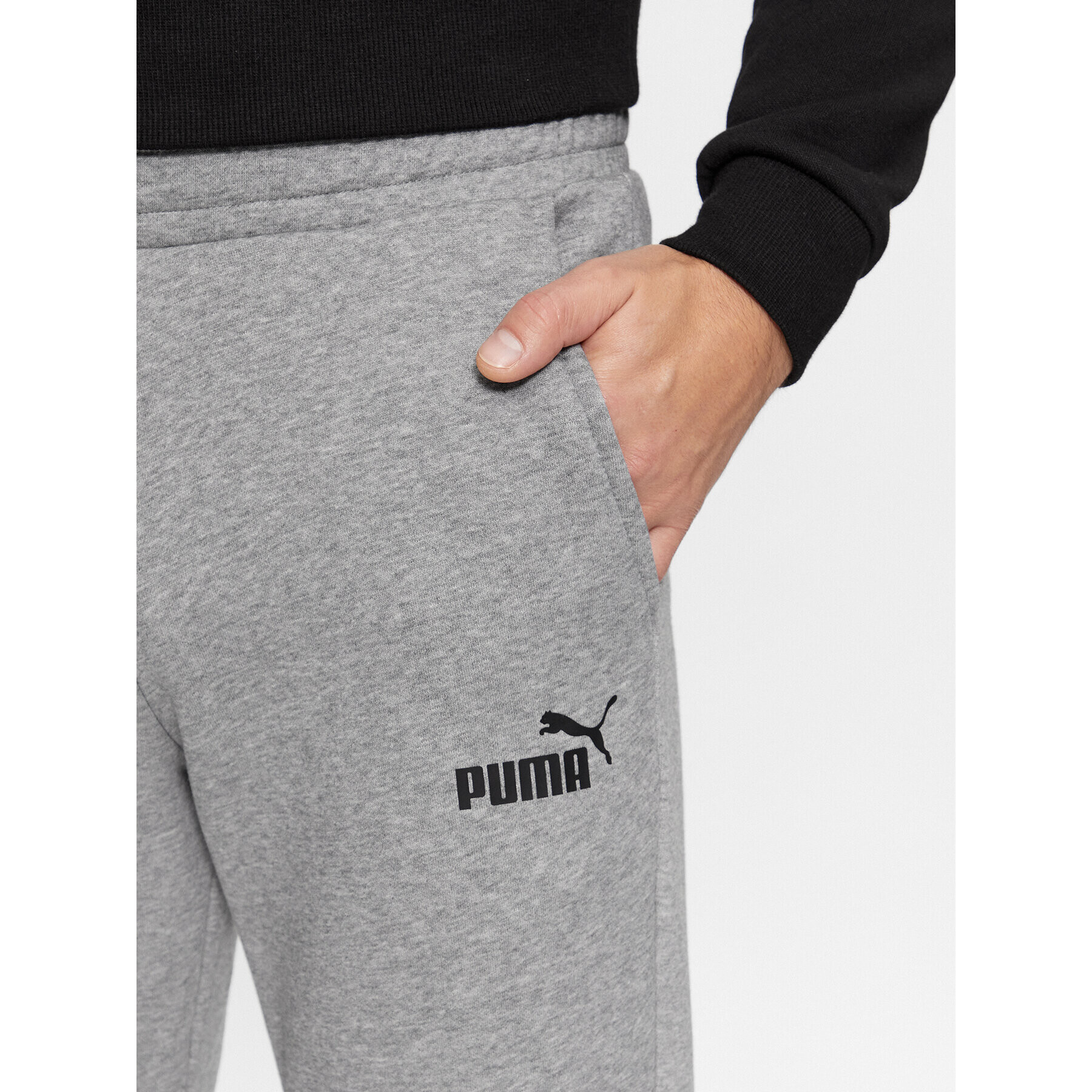 Puma Pantaloni trening Ess Logo 586714 Gri Regular Fit - Pled.ro