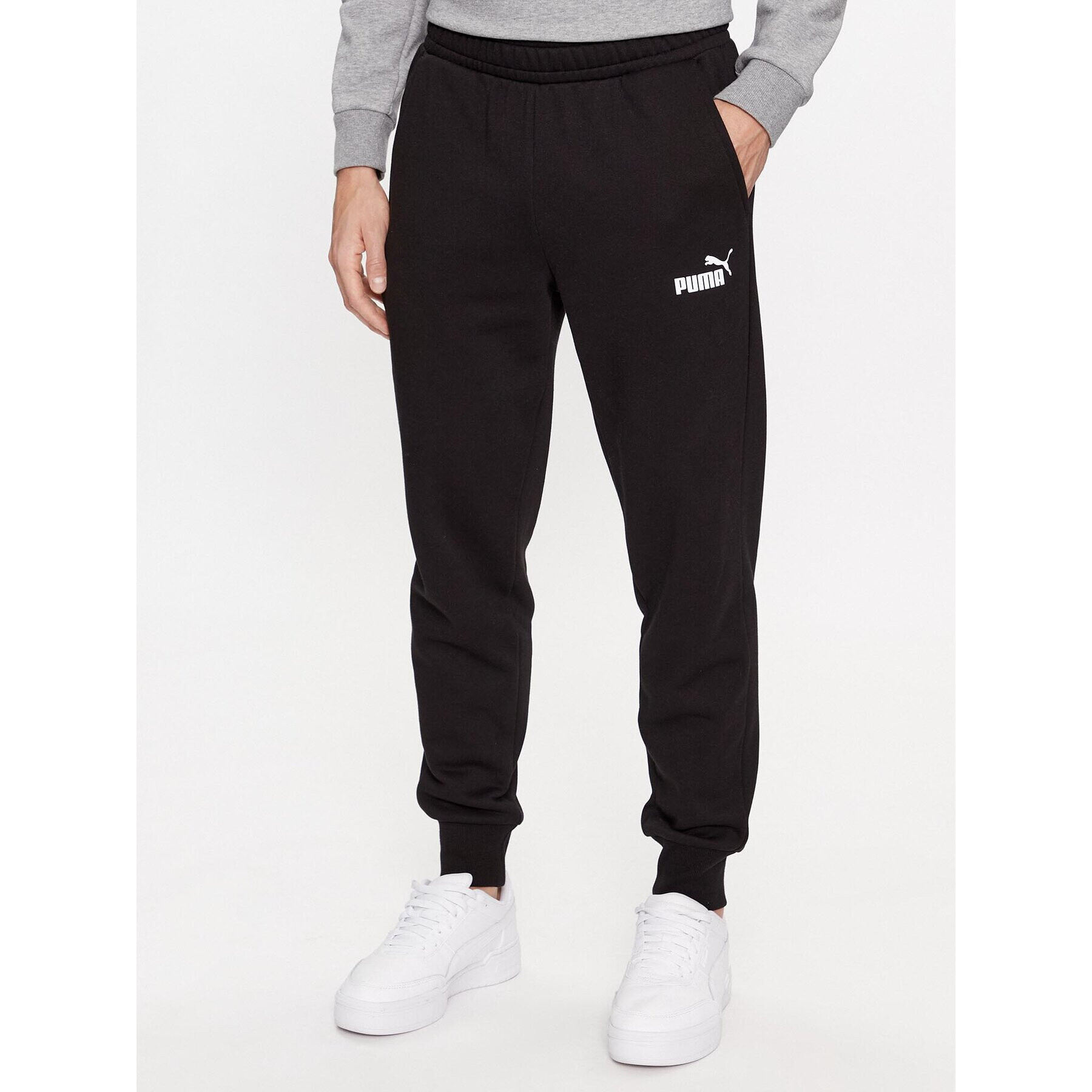 Puma Pantaloni trening Ess Logo 586714 Negru Regular Fit - Pled.ro