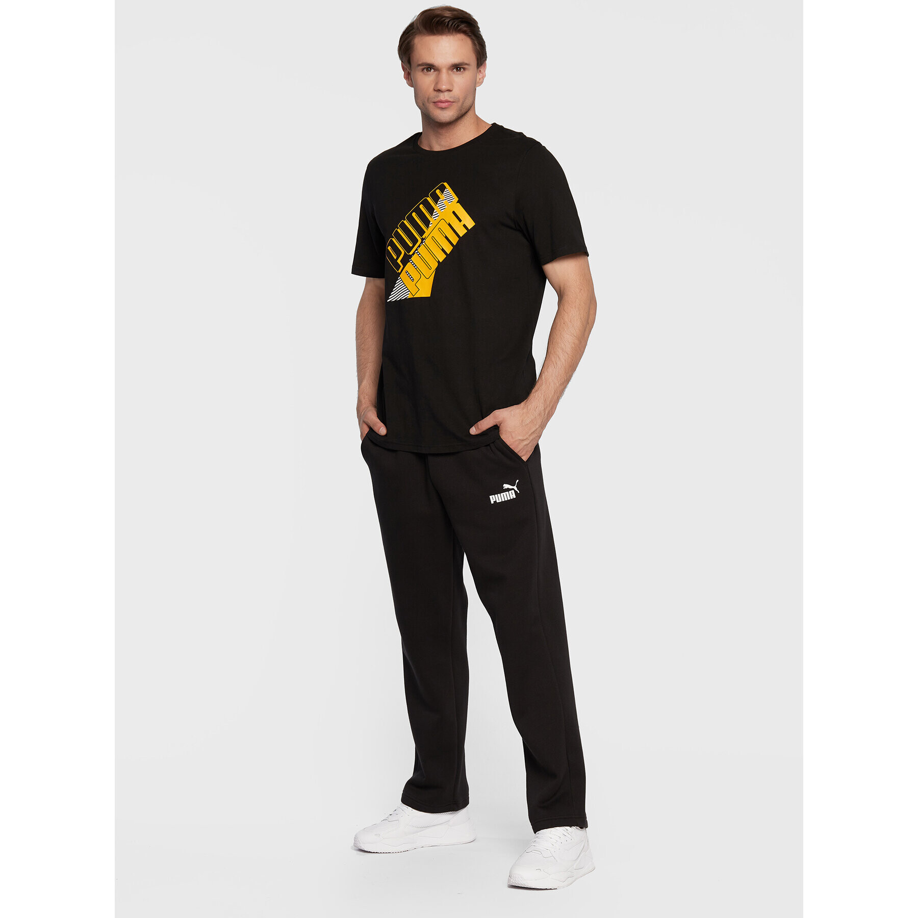 Puma Pantaloni trening Essentials Logo 586718 Negru Regular Fit - Pled.ro