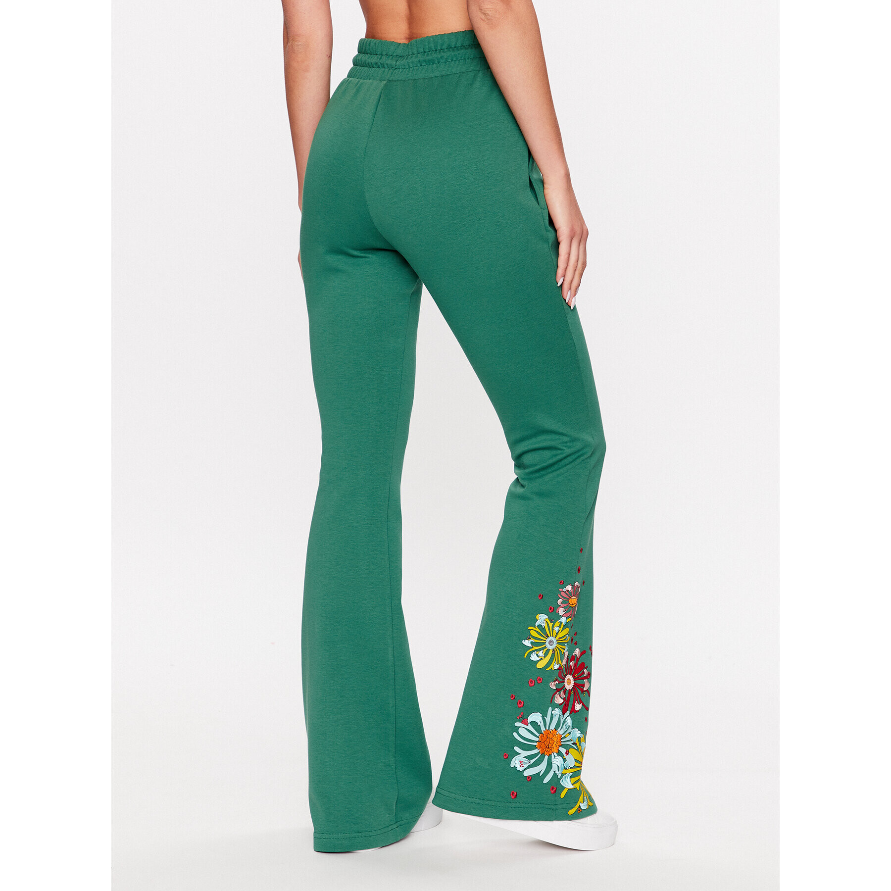 Puma Pantaloni trening LIBERTY 539832 Verde Relaxed Fit - Pled.ro