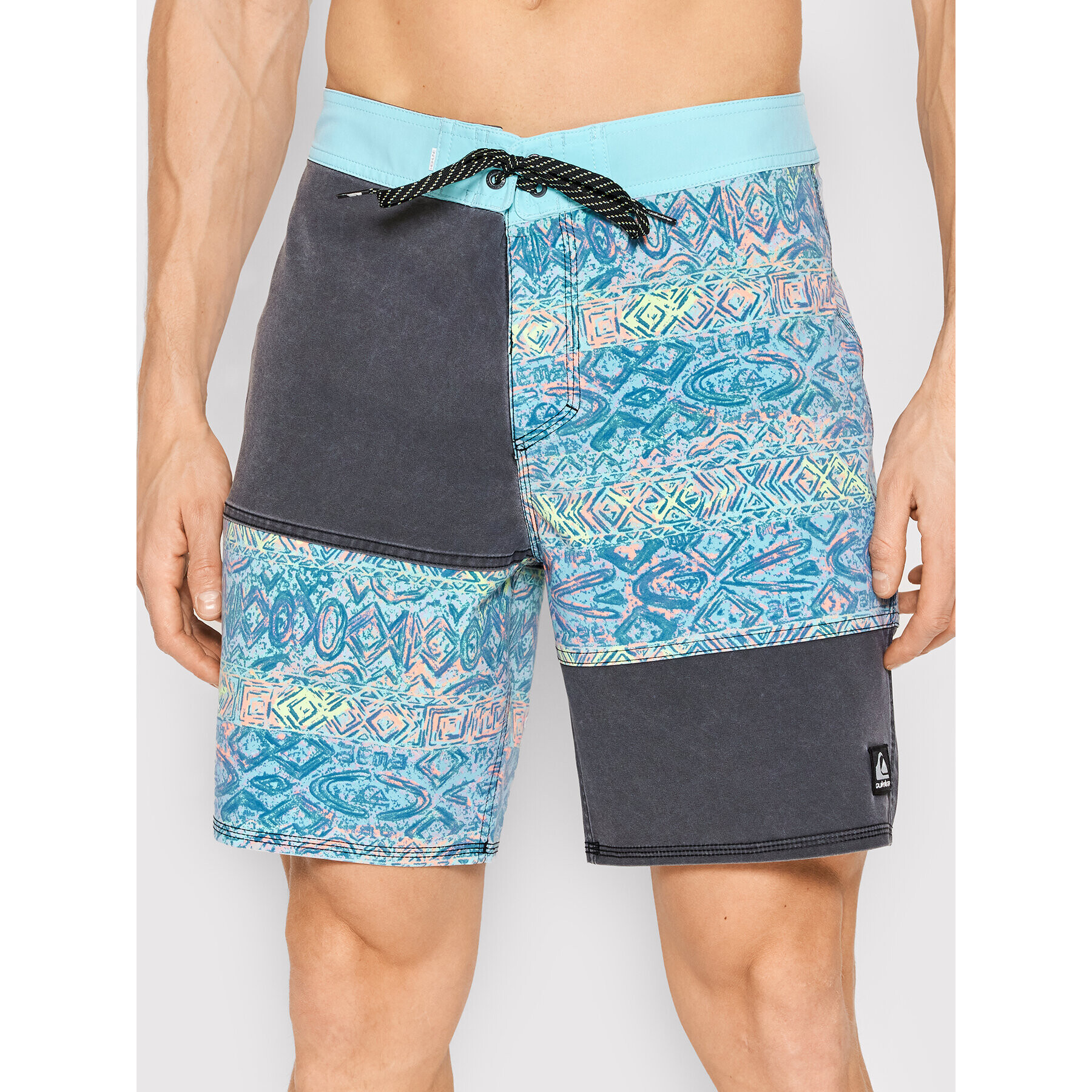 Quiksilver Pantaloni scurți pentru înot Surfsilk Juxtaposed 18" EQYBS04687 Colorat Performance Fit - Pled.ro