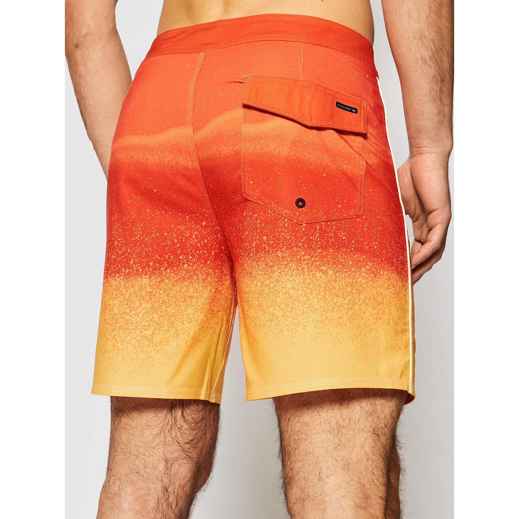 Quiksilver Pantaloni scurți pentru înot Surfsilk Massive 17" EQYBS04527 Portocaliu Regular Fit - Pled.ro