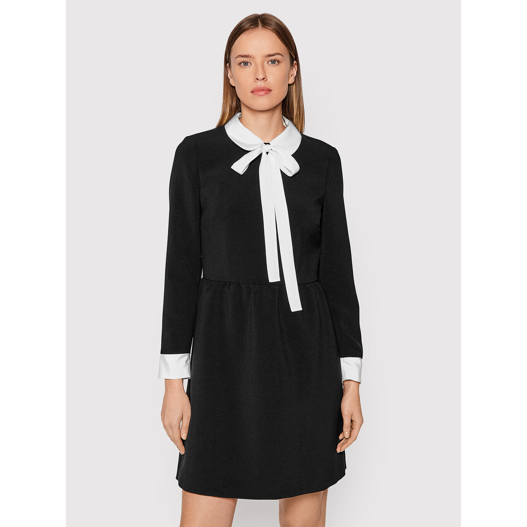 Red Valentino Rochie de zi XR3VADJ0 Negru Regular Fit - Pled.ro