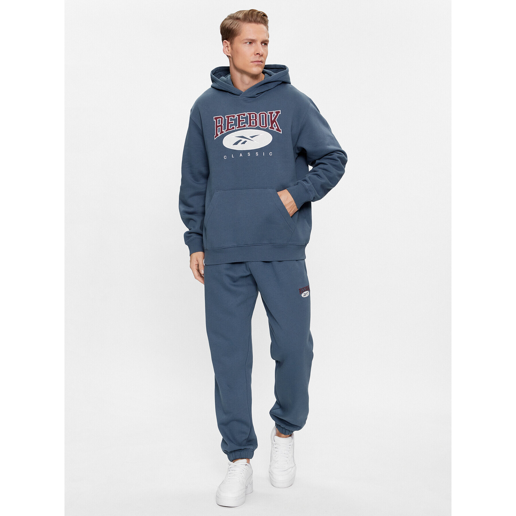 Reebok Bluză Archive Essentials IM1528 Albastru Regular Fit - Pled.ro