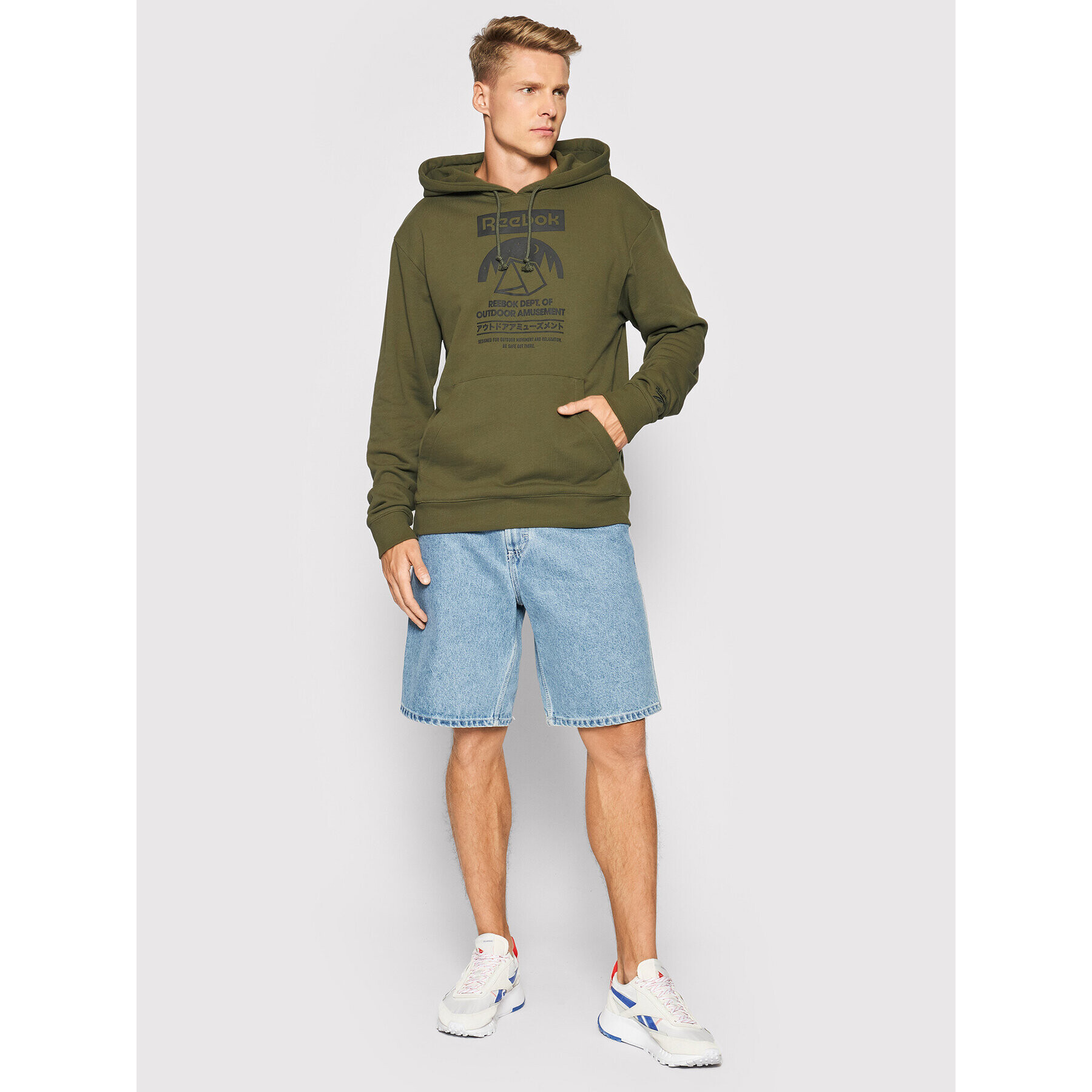 Reebok Bluză Cl Camping Graphic Hoodie GS4194 Verde Relaxed Fit - Pled.ro