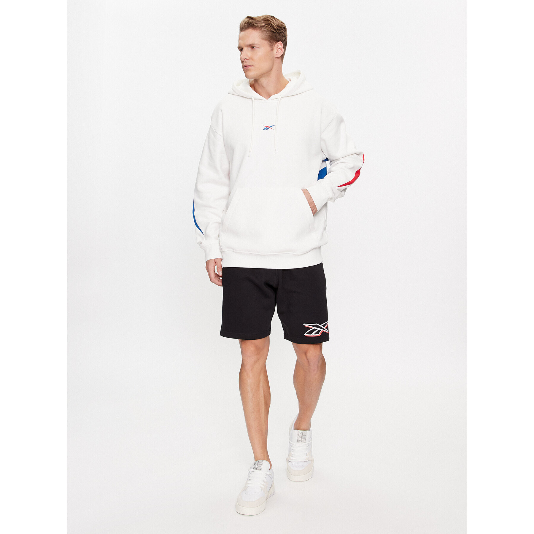 Reebok Bluză Classics Brand Proud HY7159 Alb Regular Fit - Pled.ro