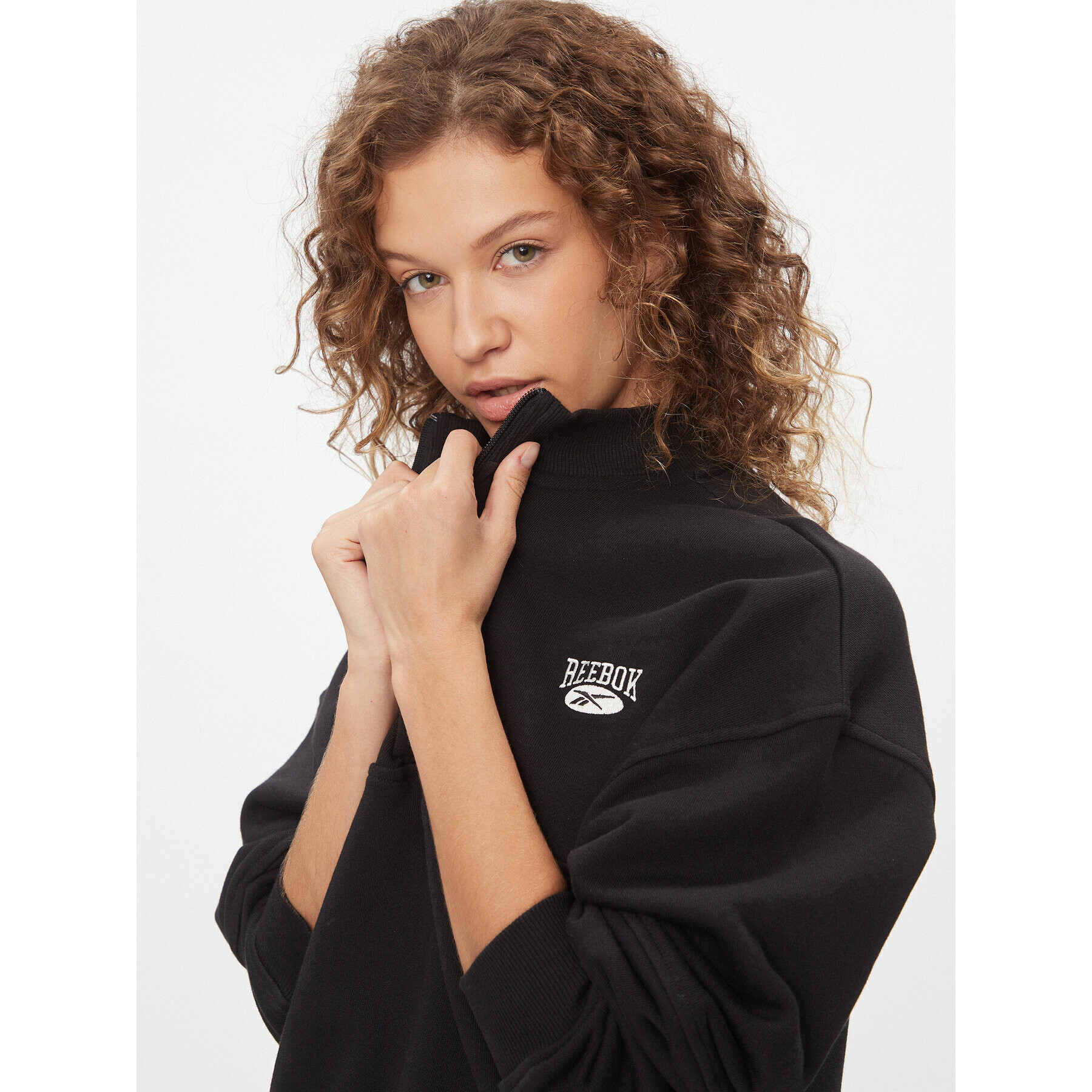 Reebok Bluză Classics Coverup IL4630 Negru Regular Fit - Pled.ro