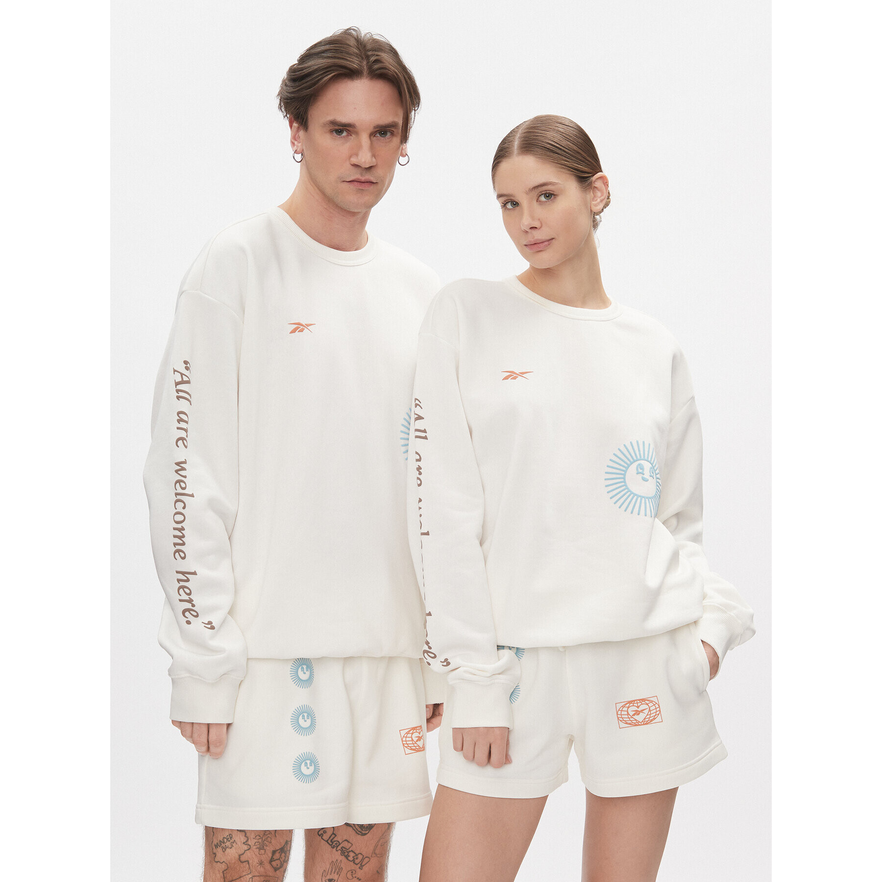 Reebok Bluză Classics Good Vibes Crew Sweatshirt HT6116 Écru - Pled.ro