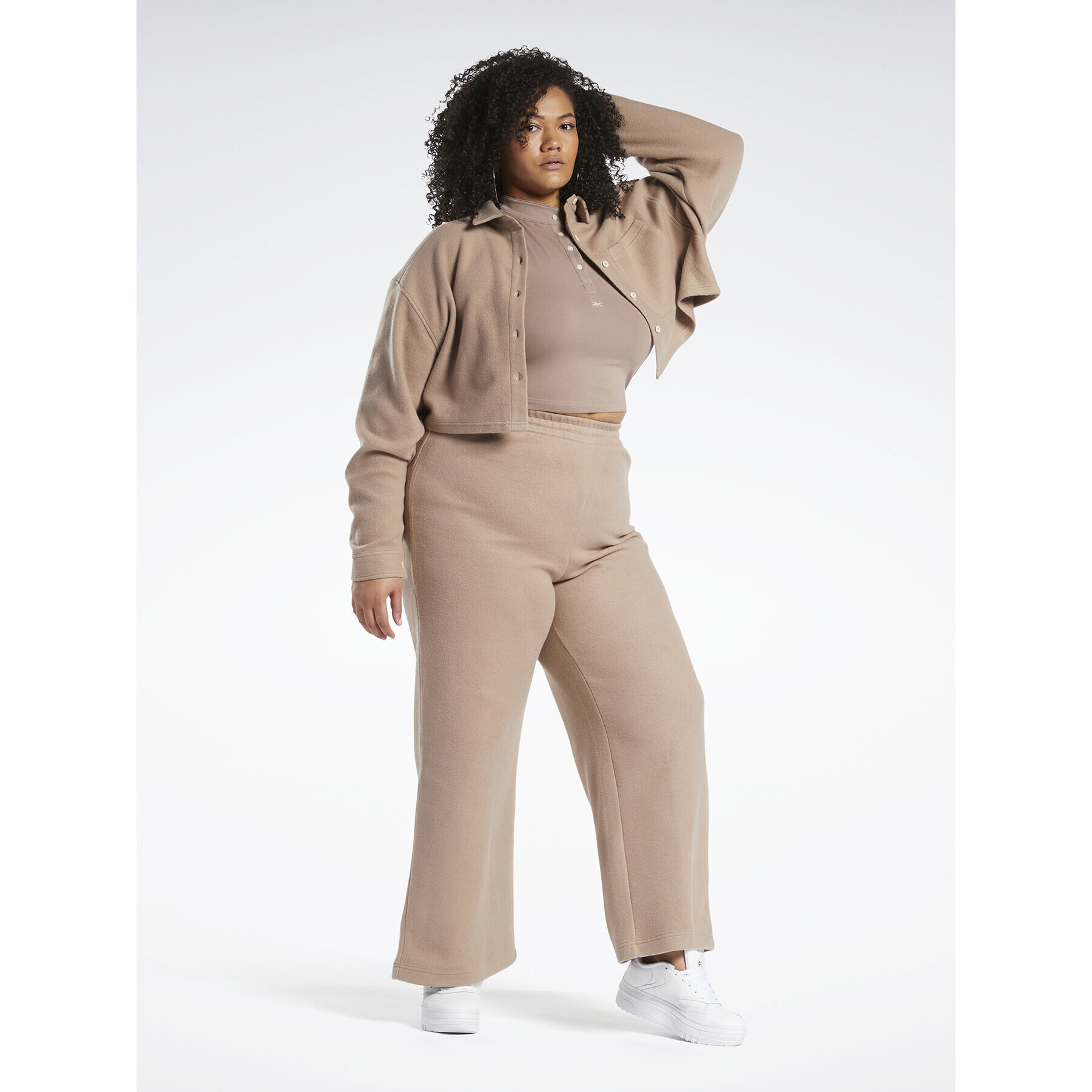 Reebok Bluză Classics Reverse Fleece Layer (Plus Size) IB4449 Maro - Pled.ro