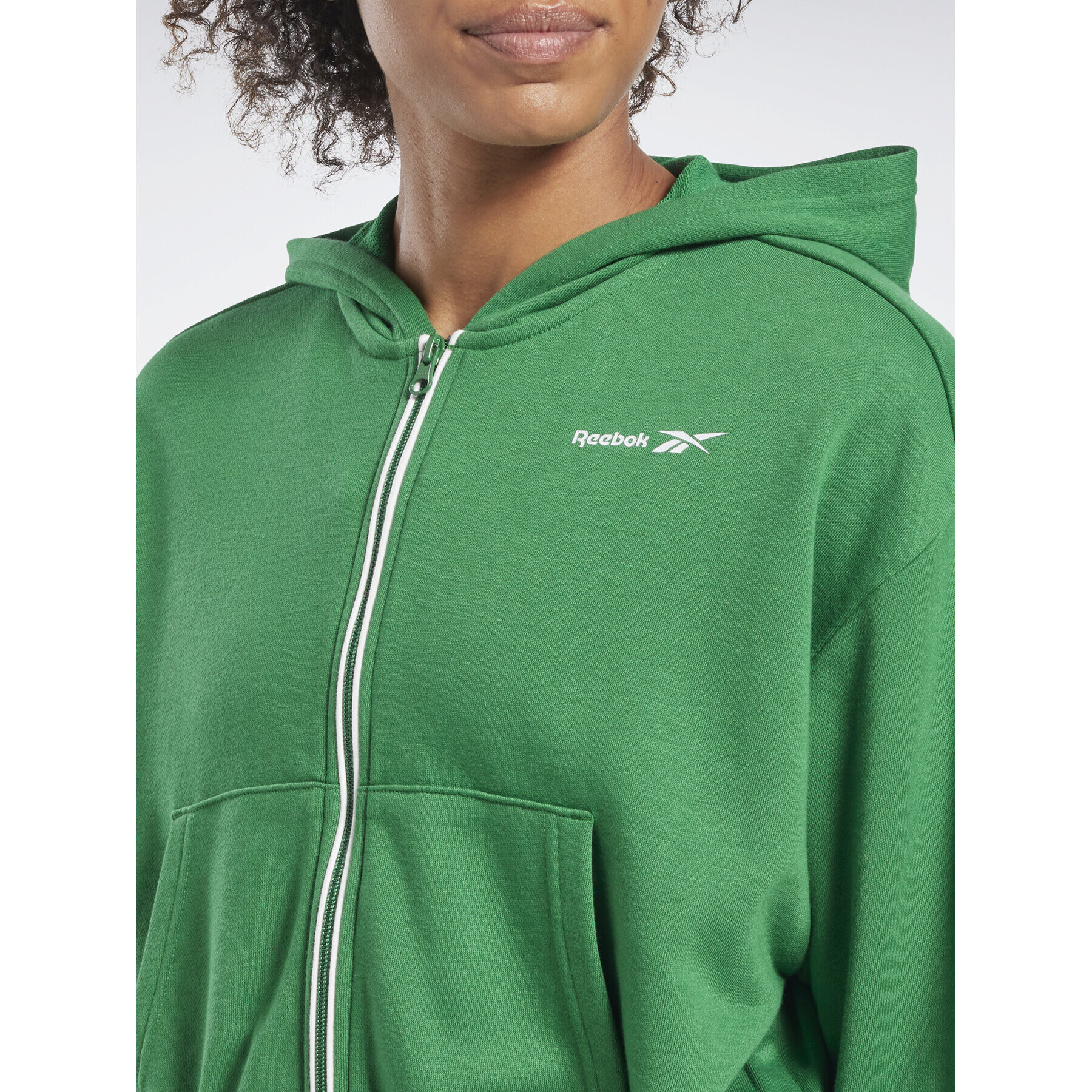 Reebok Bluză Identity French Terry HS4859 Verde Relaxed Fit - Pled.ro