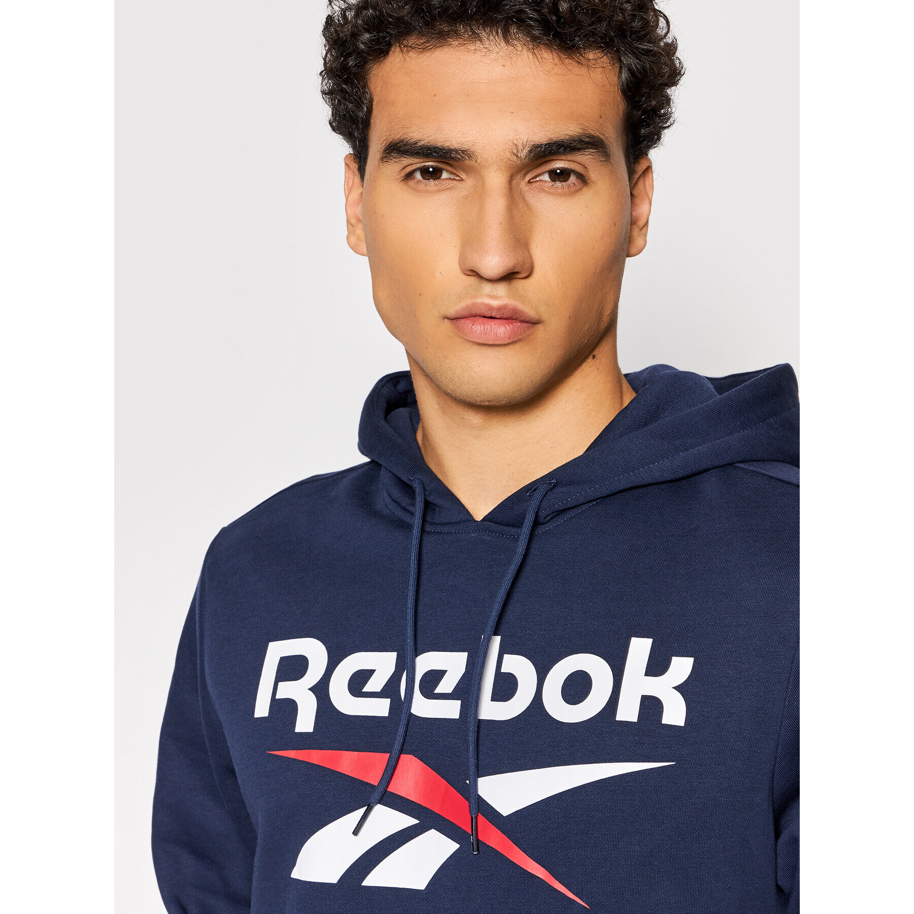 Reebok Bluză Identity HF9648 Bleumarin Regular Fit - Pled.ro