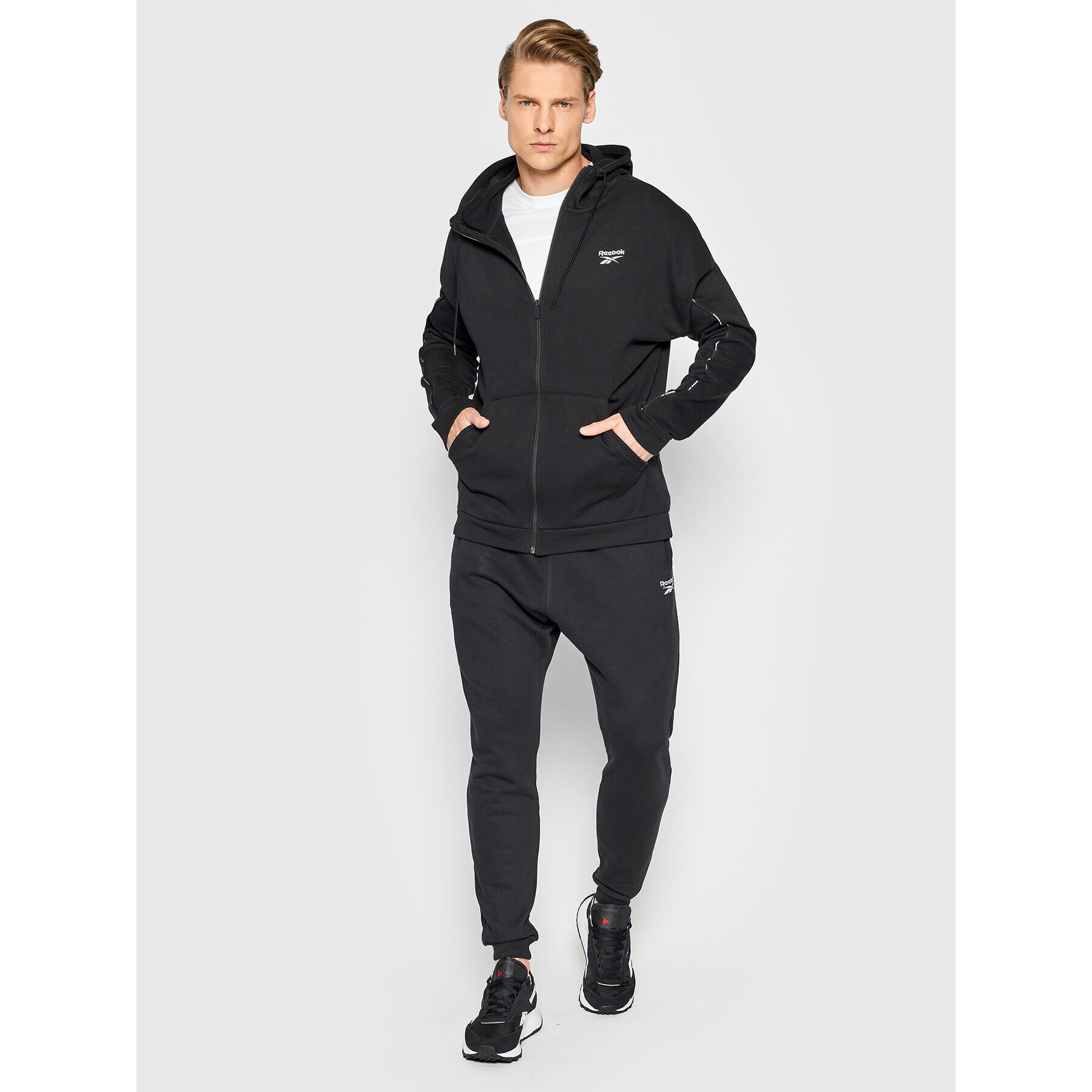 Reebok Bluză Workout Ready HA1072 Negru Regular Fit - Pled.ro