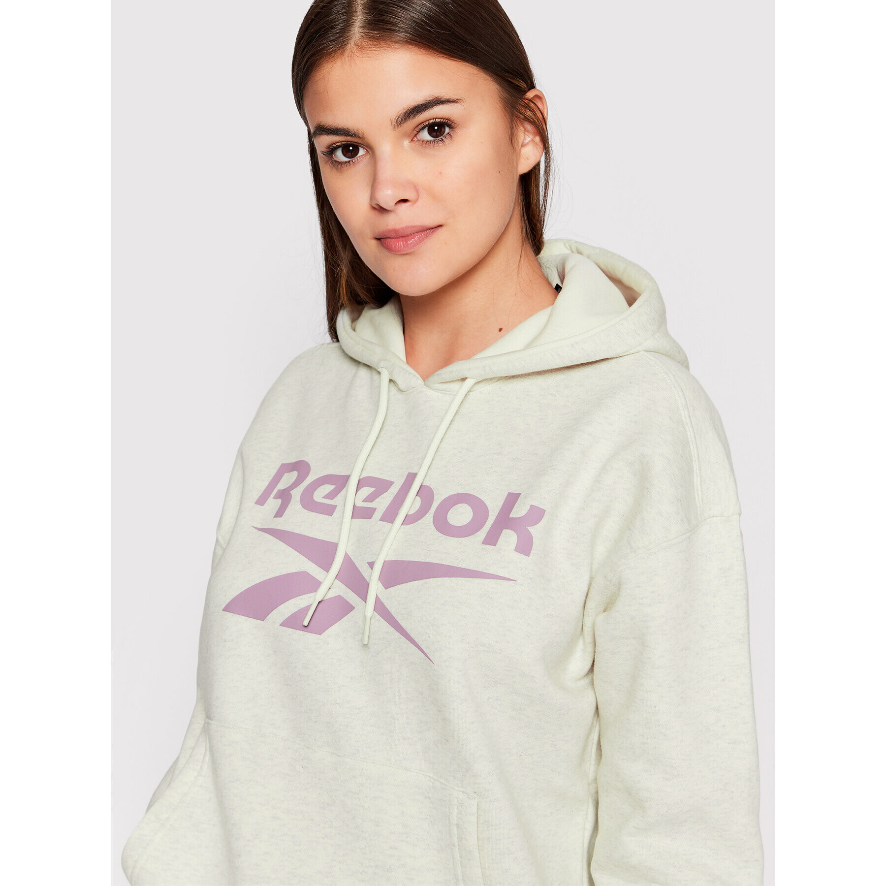 Reebok Bluză Identity Logo HK6813 Bej Oversize - Pled.ro