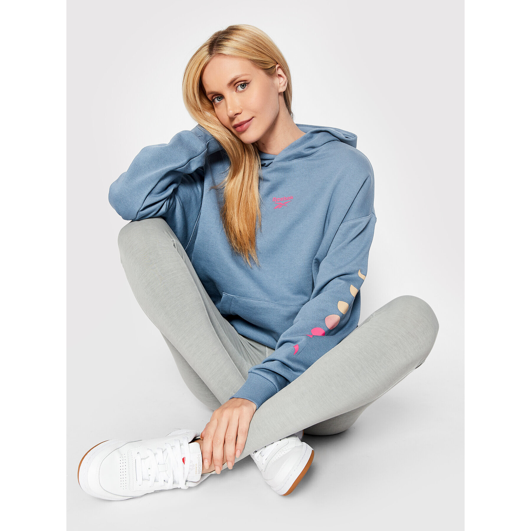 Reebok Bluză Supernatural Graphic H58684 Albastru Oversize - Pled.ro