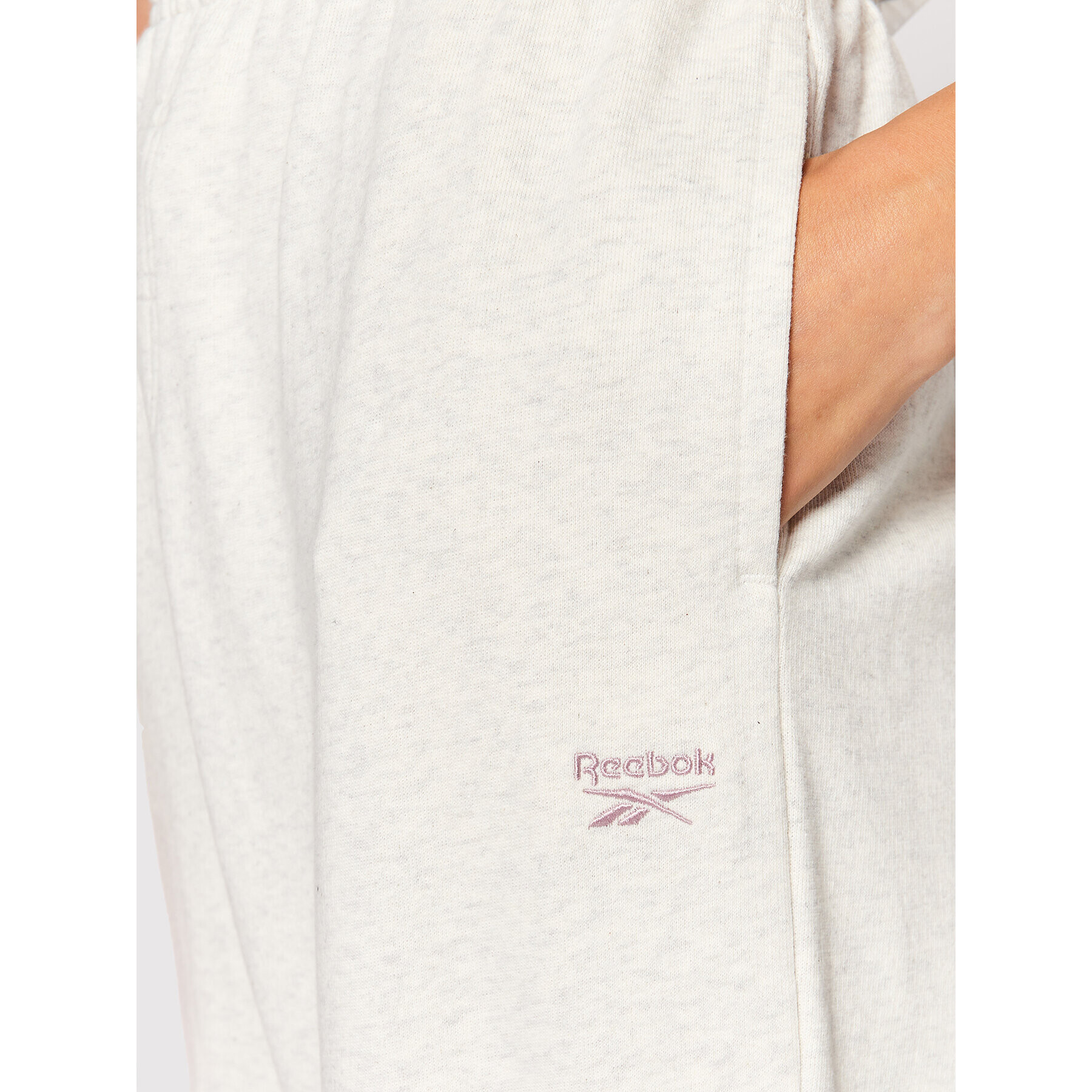 Reebok Pantaloni trening Archive HH9744 Gri Loose Fit - Pled.ro