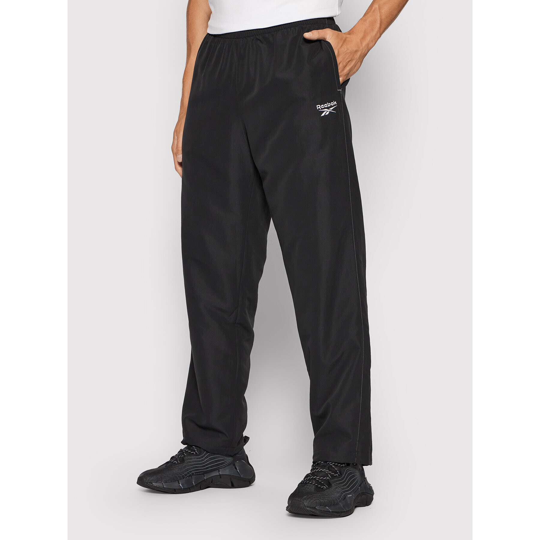 Reebok Classic Reebok Pantaloni trening Classics Back Vector GV3488 Negru Regular Fit - Pled.ro