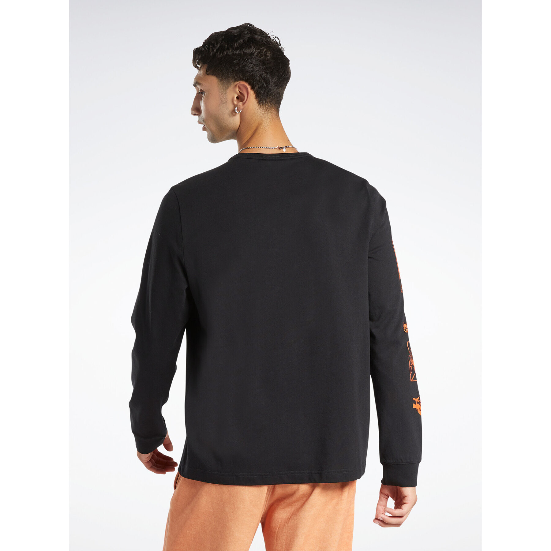 Reebok Longsleeve Basketball All Are Welcome Here T-Shirt HM6240 Negru Relaxed Fit - Pled.ro