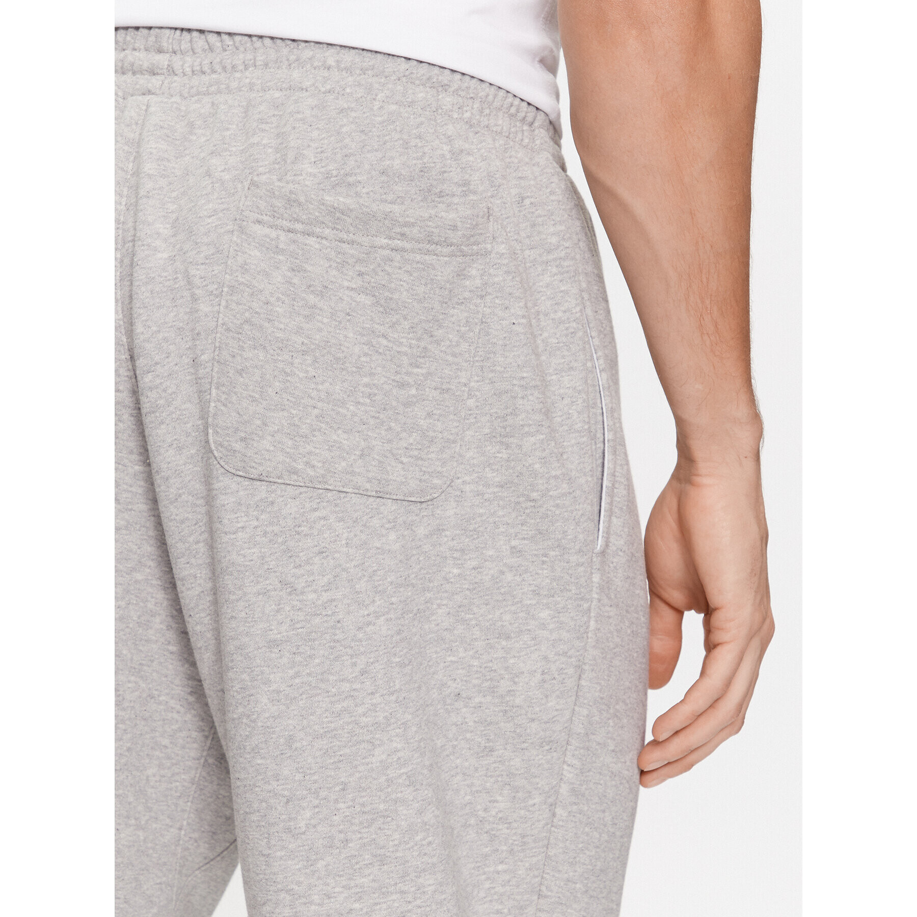 Reebok Pantaloni trening Archive Essentials IM1535 Gri Regular Fit - Pled.ro