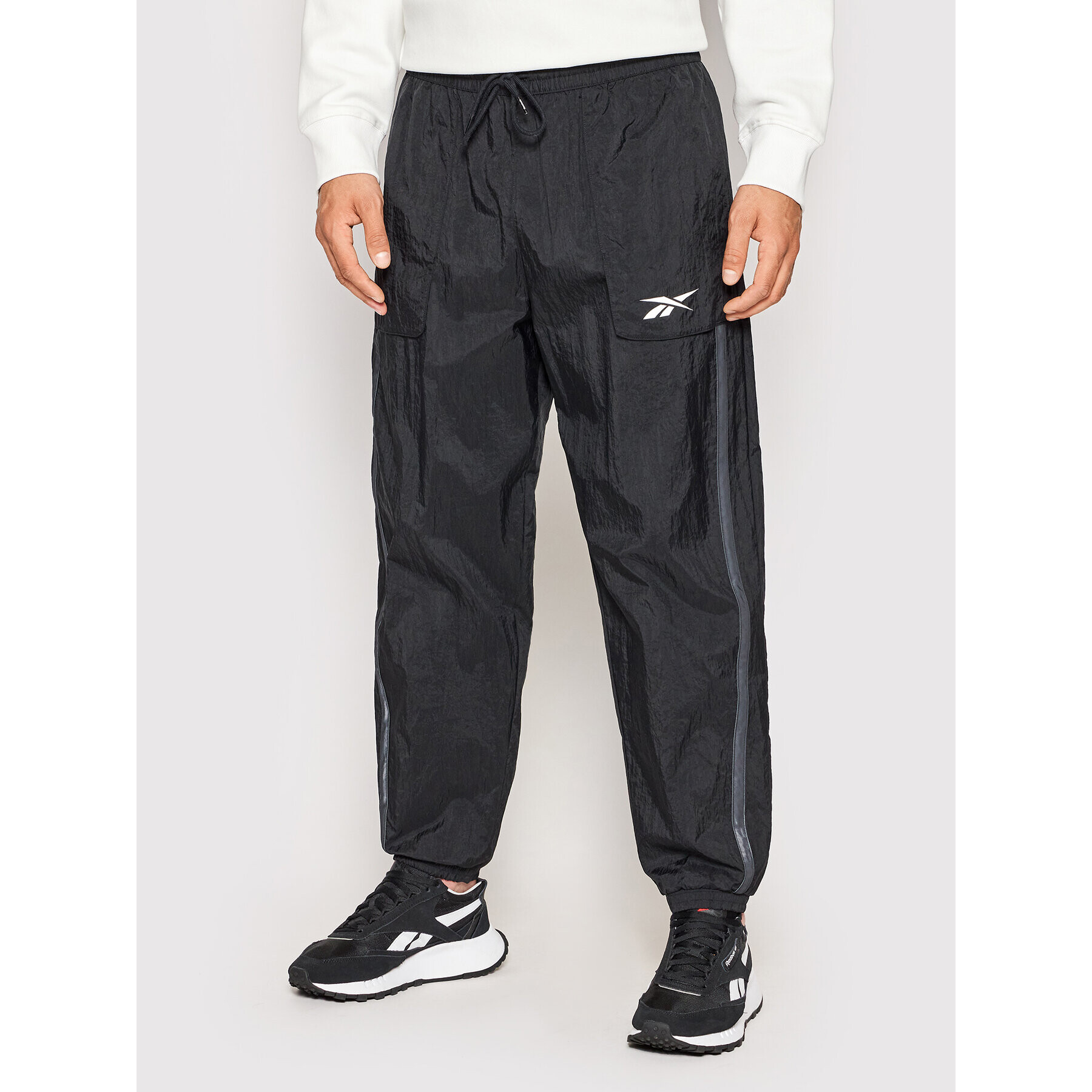 Reebok Pantaloni trening Myt H54328 Negru Relaxed Fit - Pled.ro