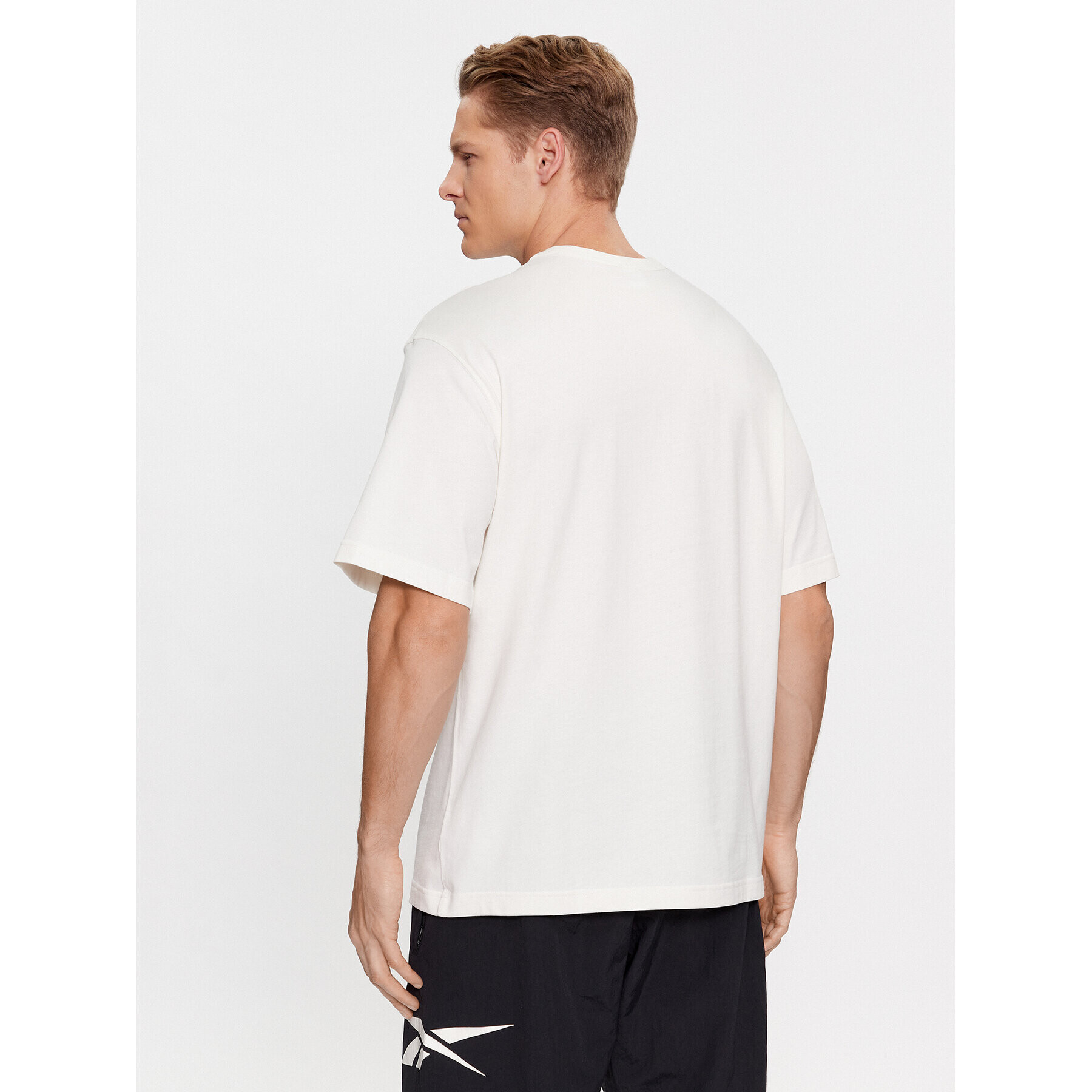 Reebok Tricou Archive Essentials IM1525 Alb Regular Fit - Pled.ro