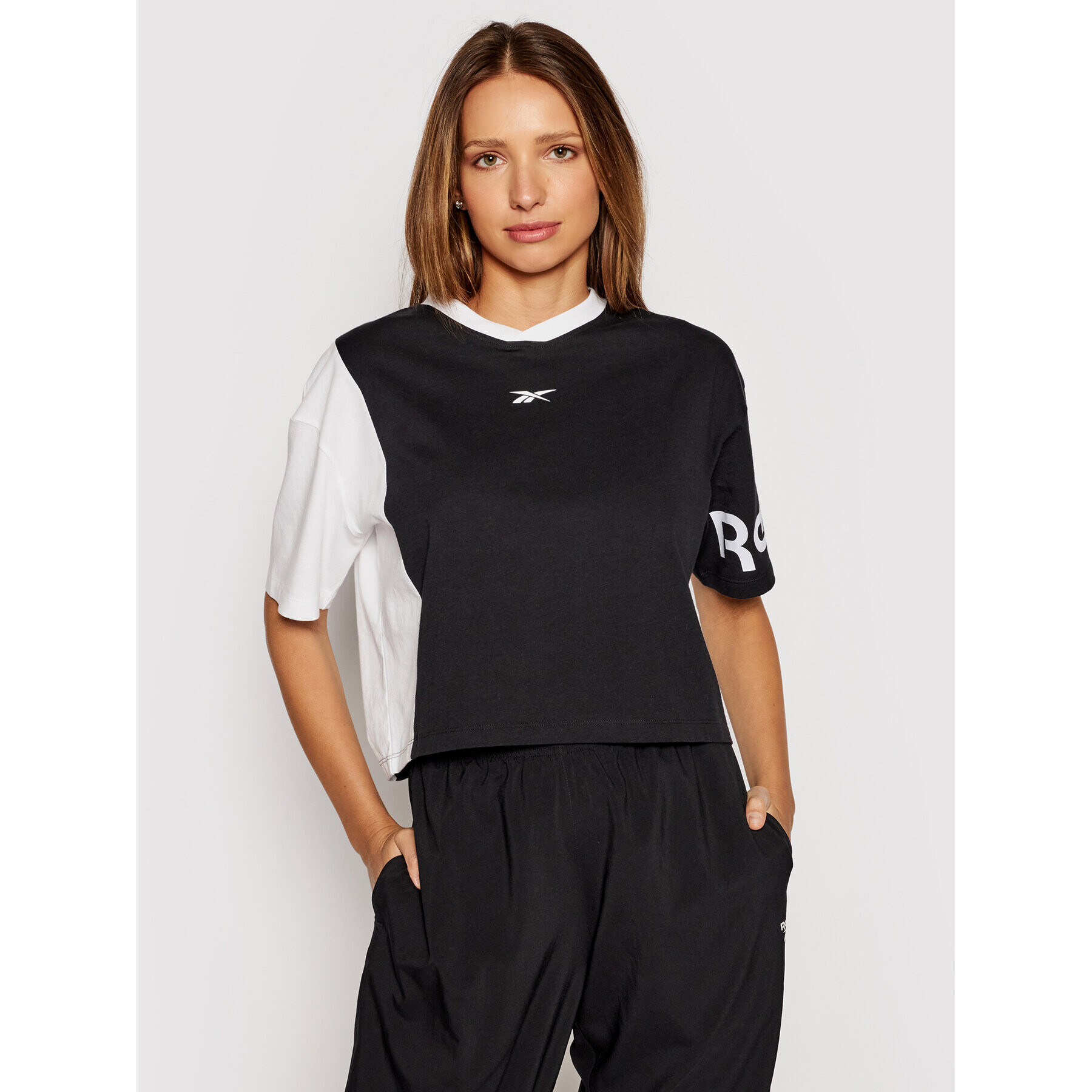 Reebok Tricou Linear Logo GI6929 Negru Relaxed Fit - Pled.ro