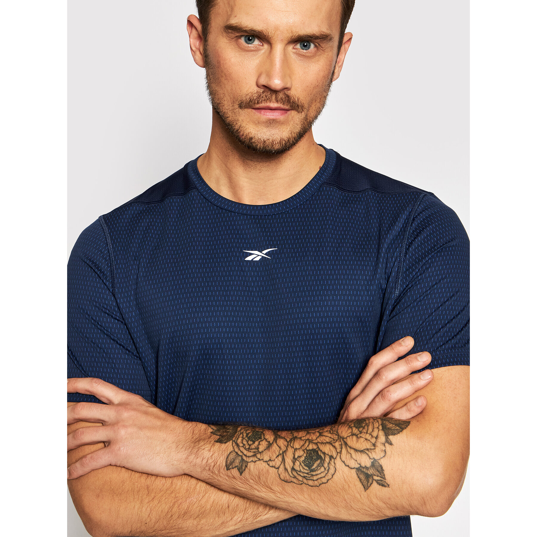 Reebok Tricou tehnic Sweatshift Move GN9098 Bleumarin Slim Fit - Pled.ro