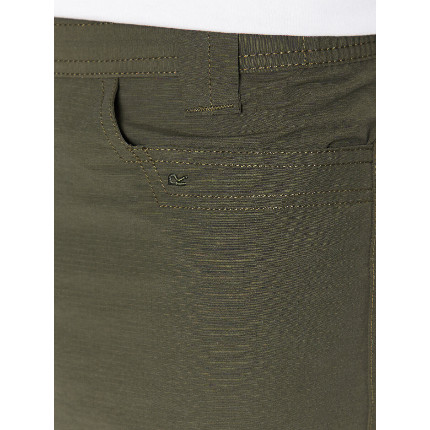 Regatta Pantalon scurți din material Delgado RMJ228 Verde Relaxed Fit - Pled.ro