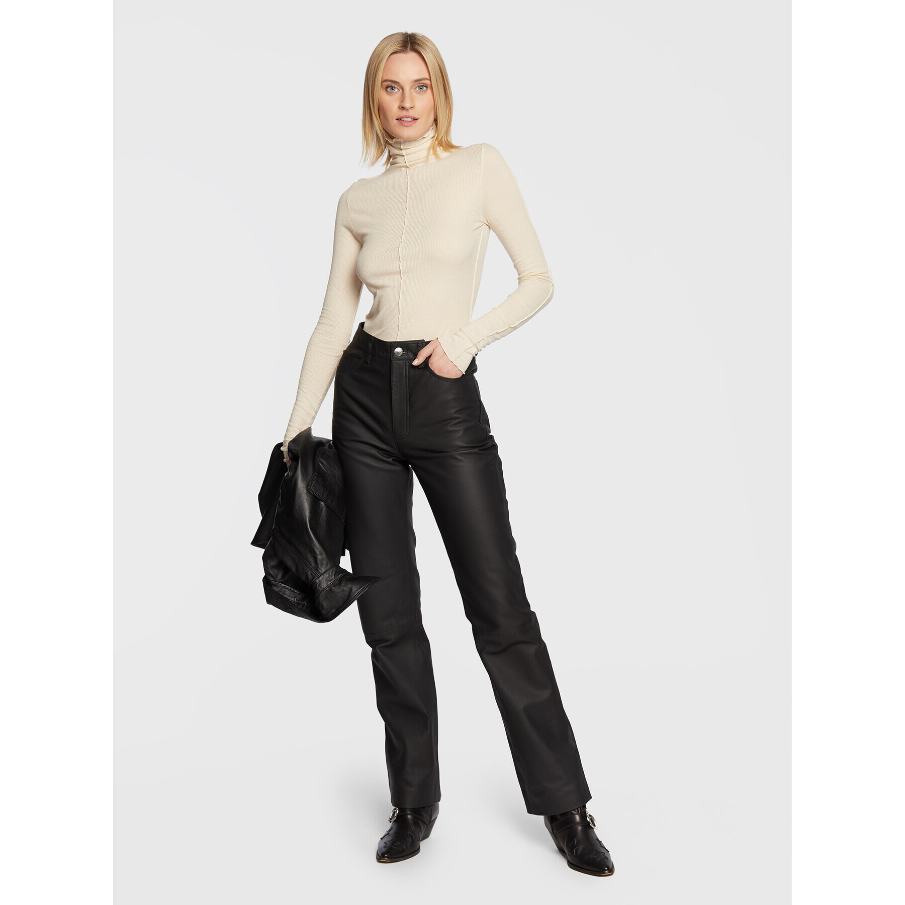 Remain Bluză cu gât Marlene RM1873 Bej Slim Fit - Pled.ro