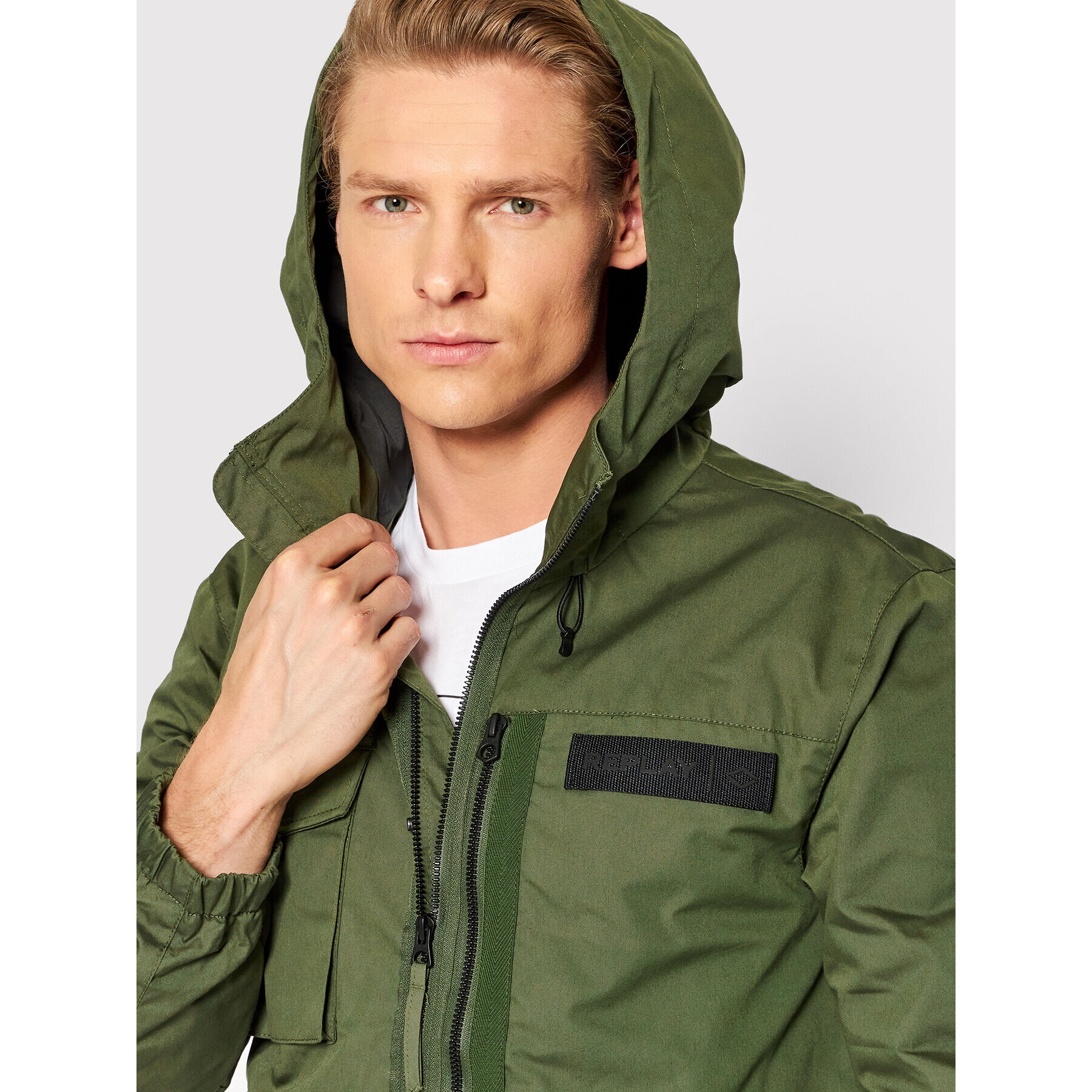 Replay Geacă M8241.000.84310 Verde Regular Fit - Pled.ro