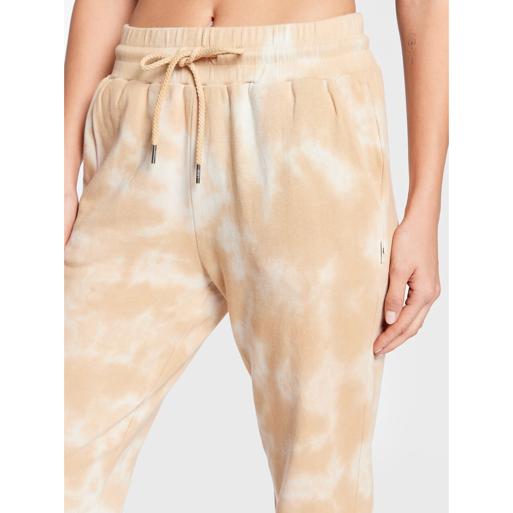 Roxy Pantaloni trening Fools Gold ERJFB03340 Bej Relaxed Fit - Pled.ro