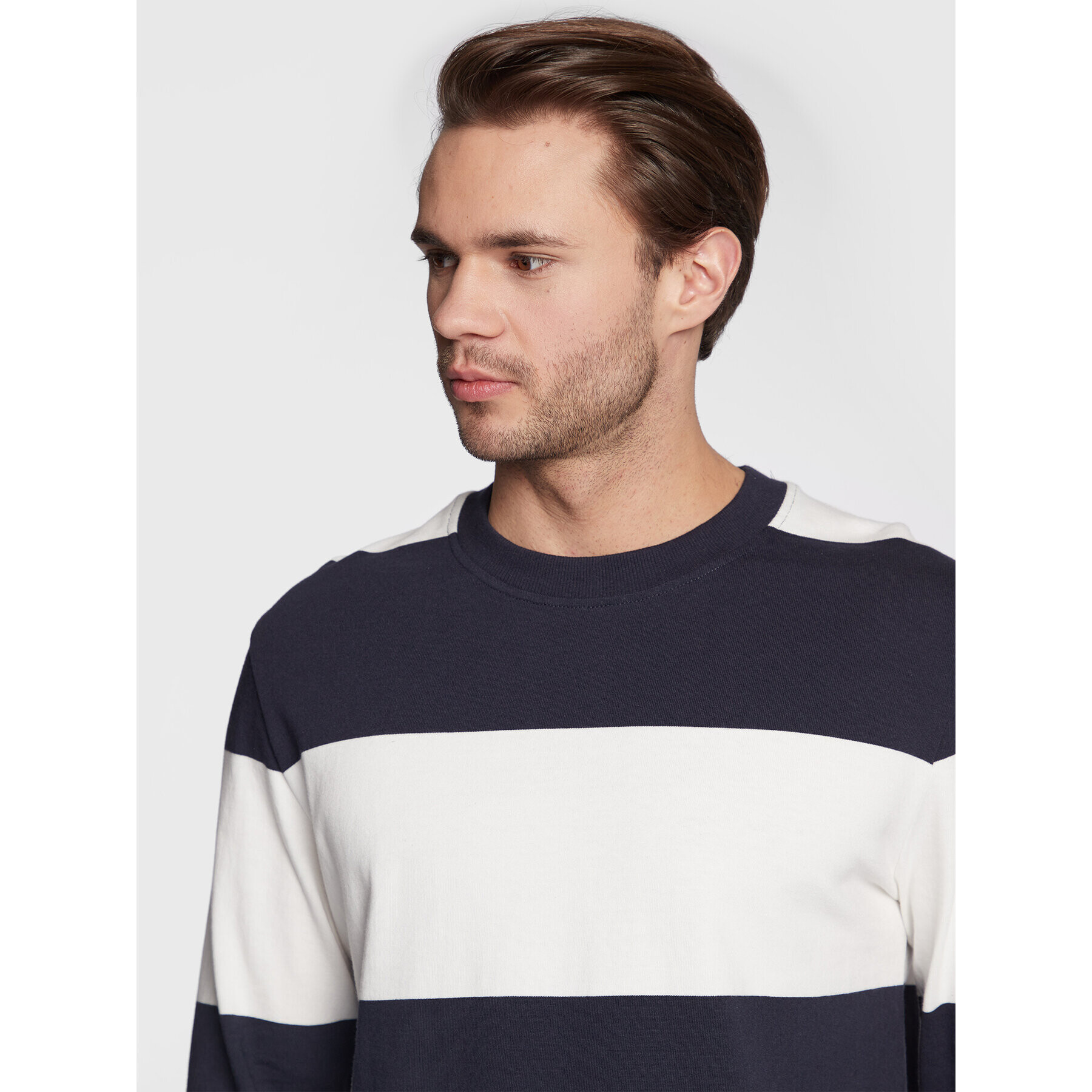 s.Oliver Longsleeve 2119206 Bleumarin Regular Fit - Pled.ro