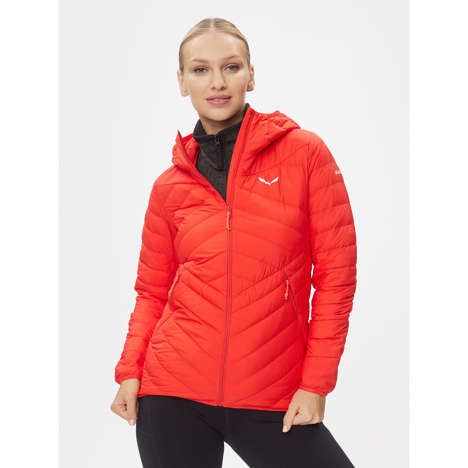 Salewa Geacă din puf Brenta 27884 Roșu Regular Fit - Pled.ro