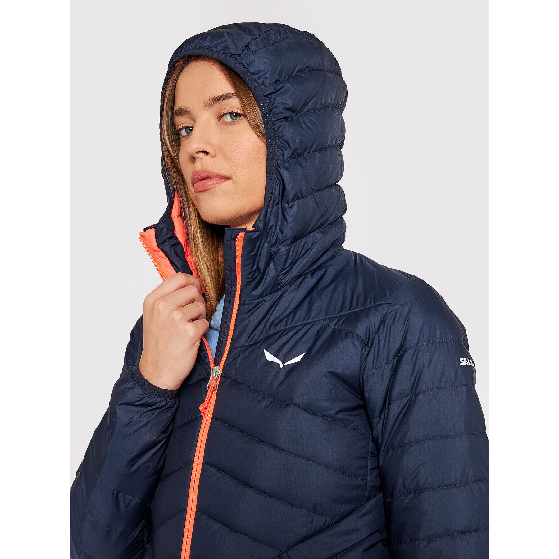 Salewa Geacă din puf Renta Rds 27884 Bleumarin Athletic Fit - Pled.ro