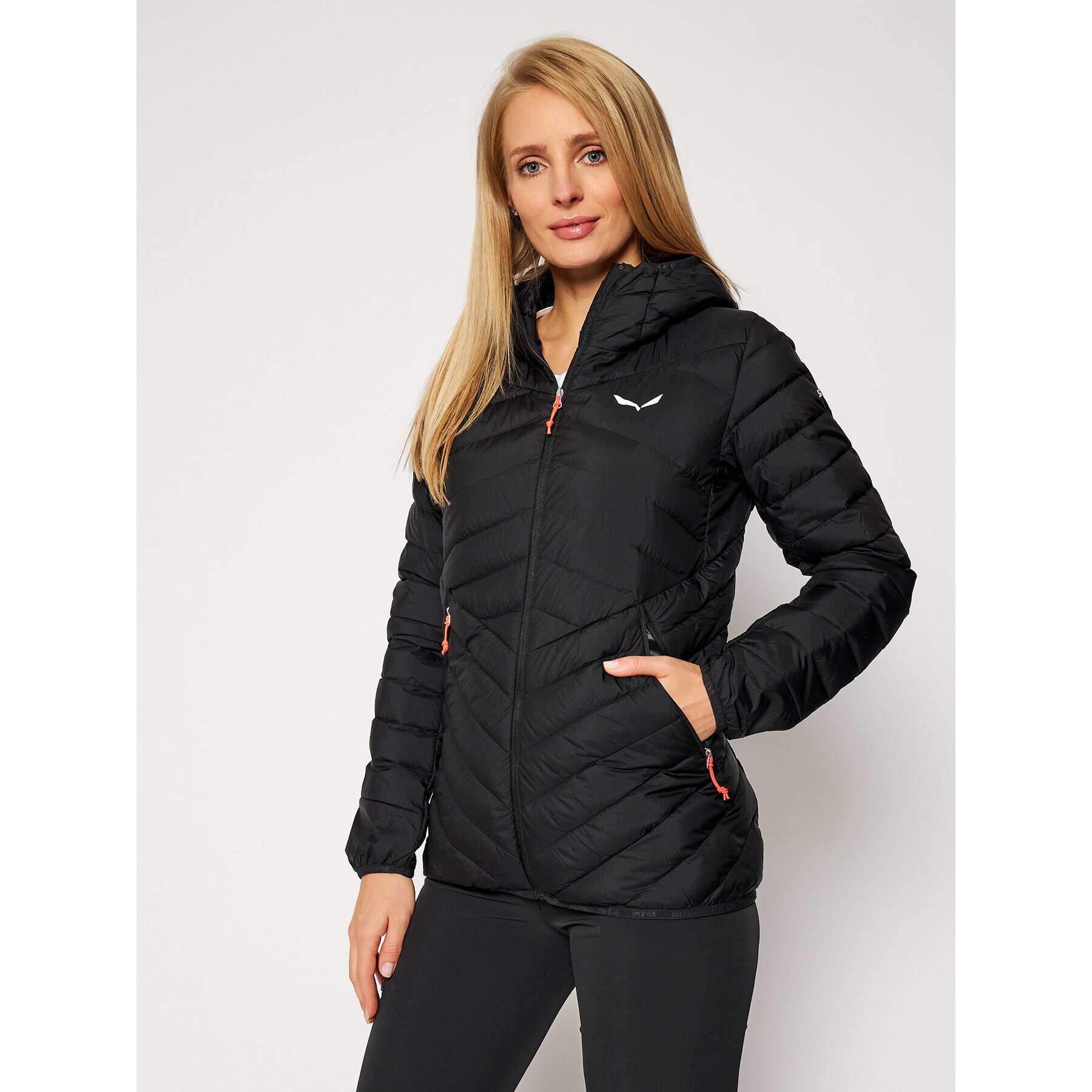 Salewa Geacă din puf W Brenda 27884 Negru Regular Fit - Pled.ro