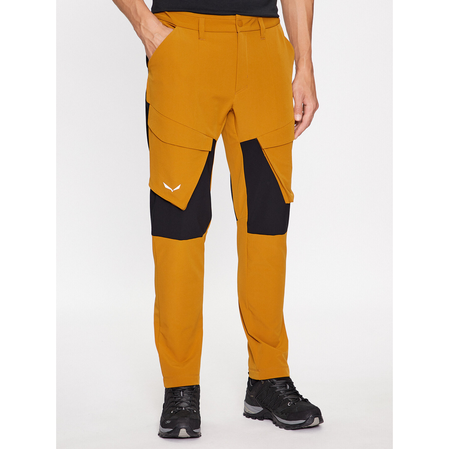 Salewa Pantaloni din material Puez Dst 00-0000028482 Maro Regular Fit - Pled.ro