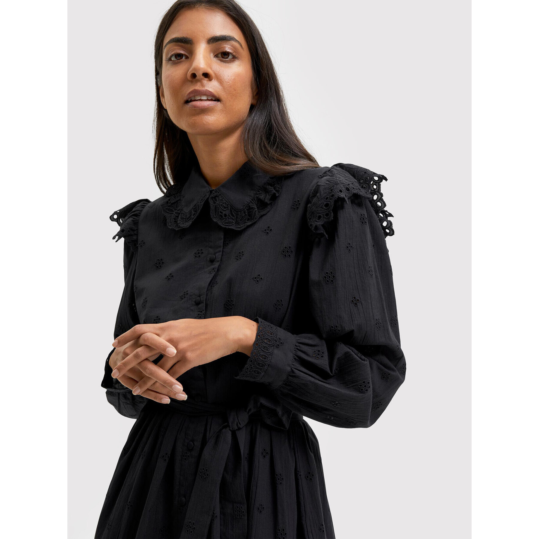 Selected Femme Rochie tip cămașă Brody 16083750 Negru Regular Fit - Pled.ro