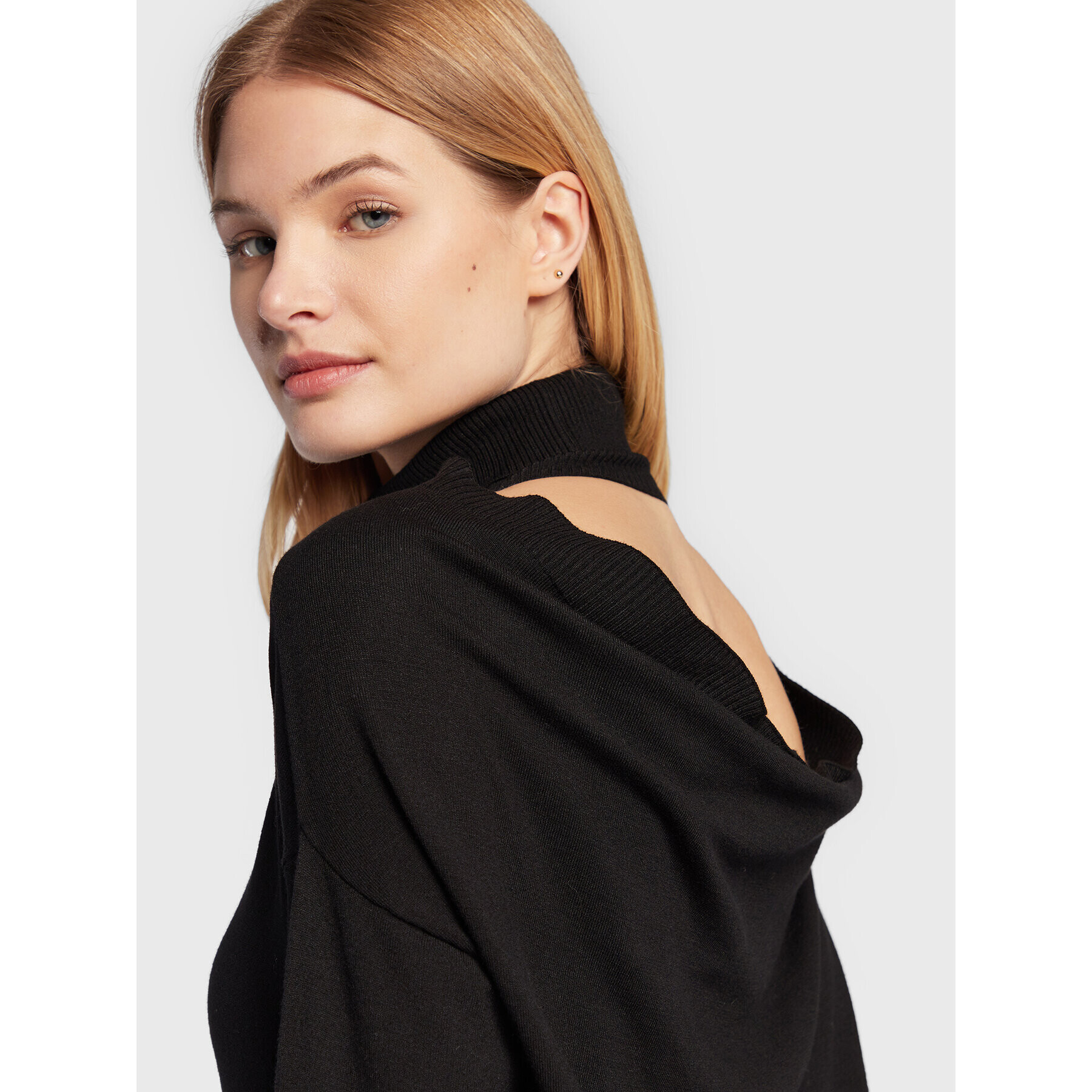 Sisley Bluză cu gât 14ETM200D Negru Relaxed Fit - Pled.ro