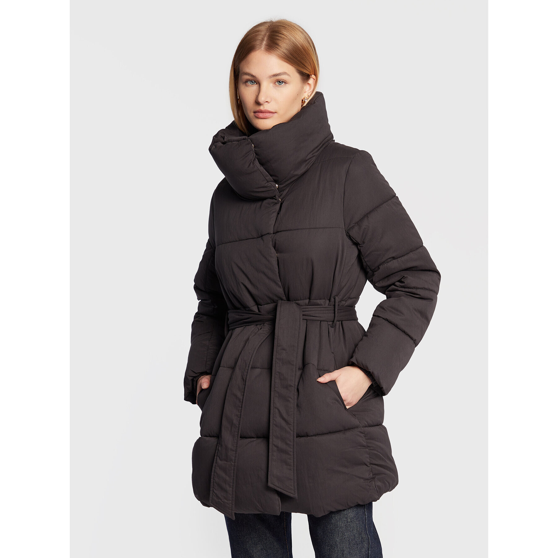 Sisley Geacă din puf 26H9LN01S Negru Oversize - Pled.ro