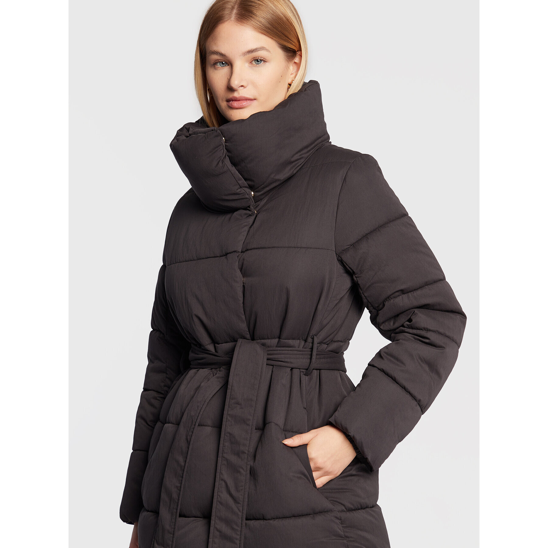 Sisley Geacă din puf 26H9LN01S Negru Oversize - Pled.ro