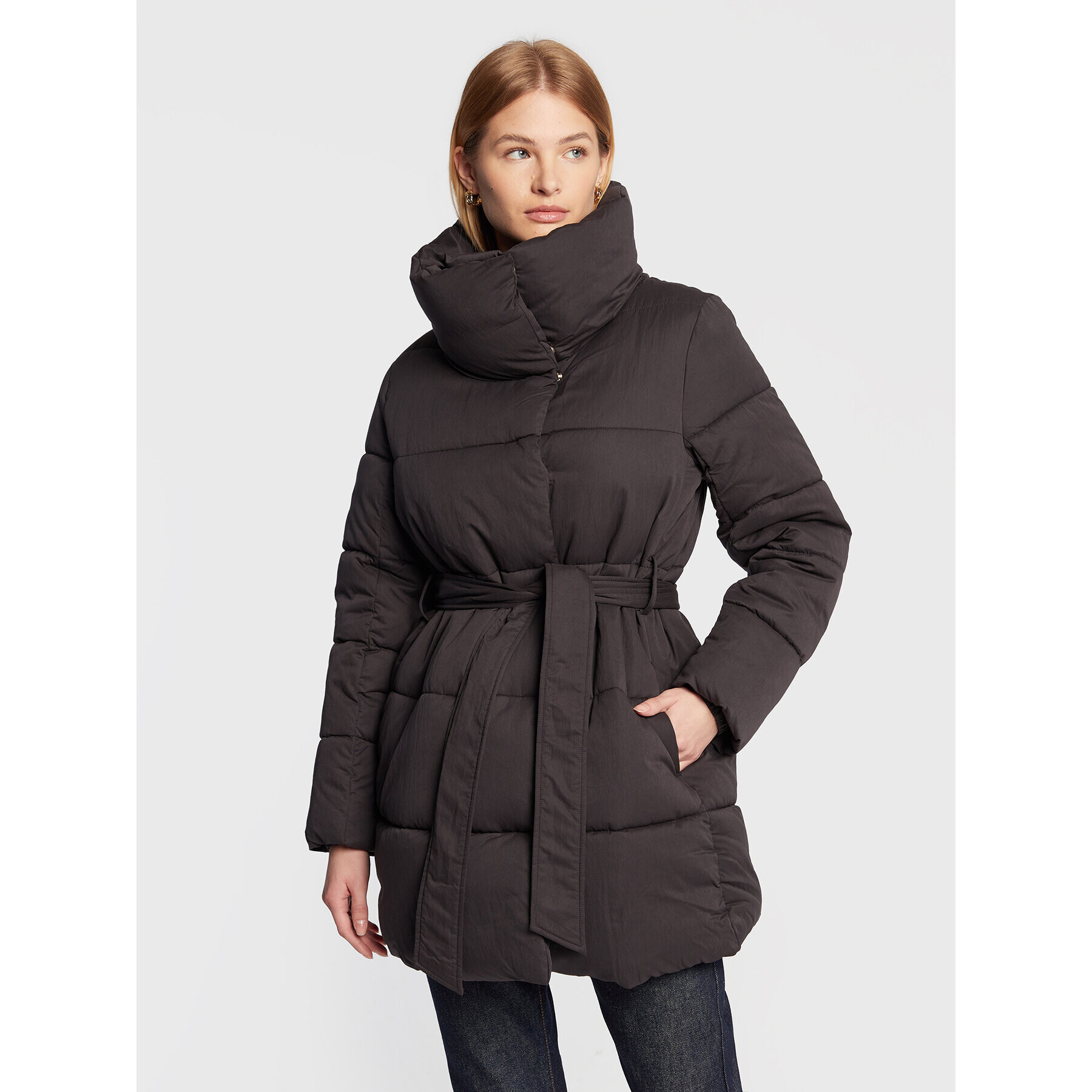 Sisley Geacă din puf 26H9LN01S Negru Oversize - Pled.ro