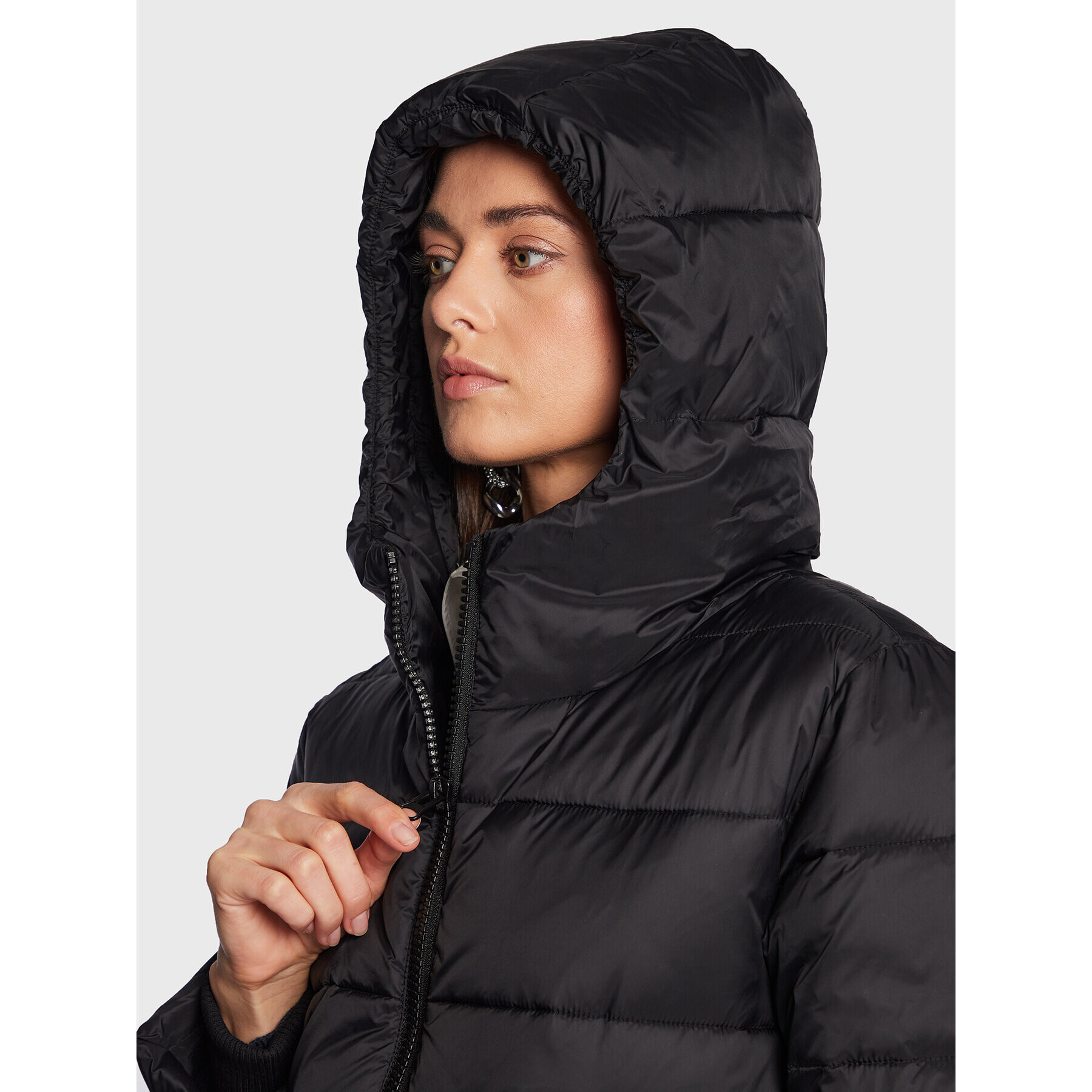 Sisley Geacă din puf 2BA2LN01K Negru Regular Fit - Pled.ro