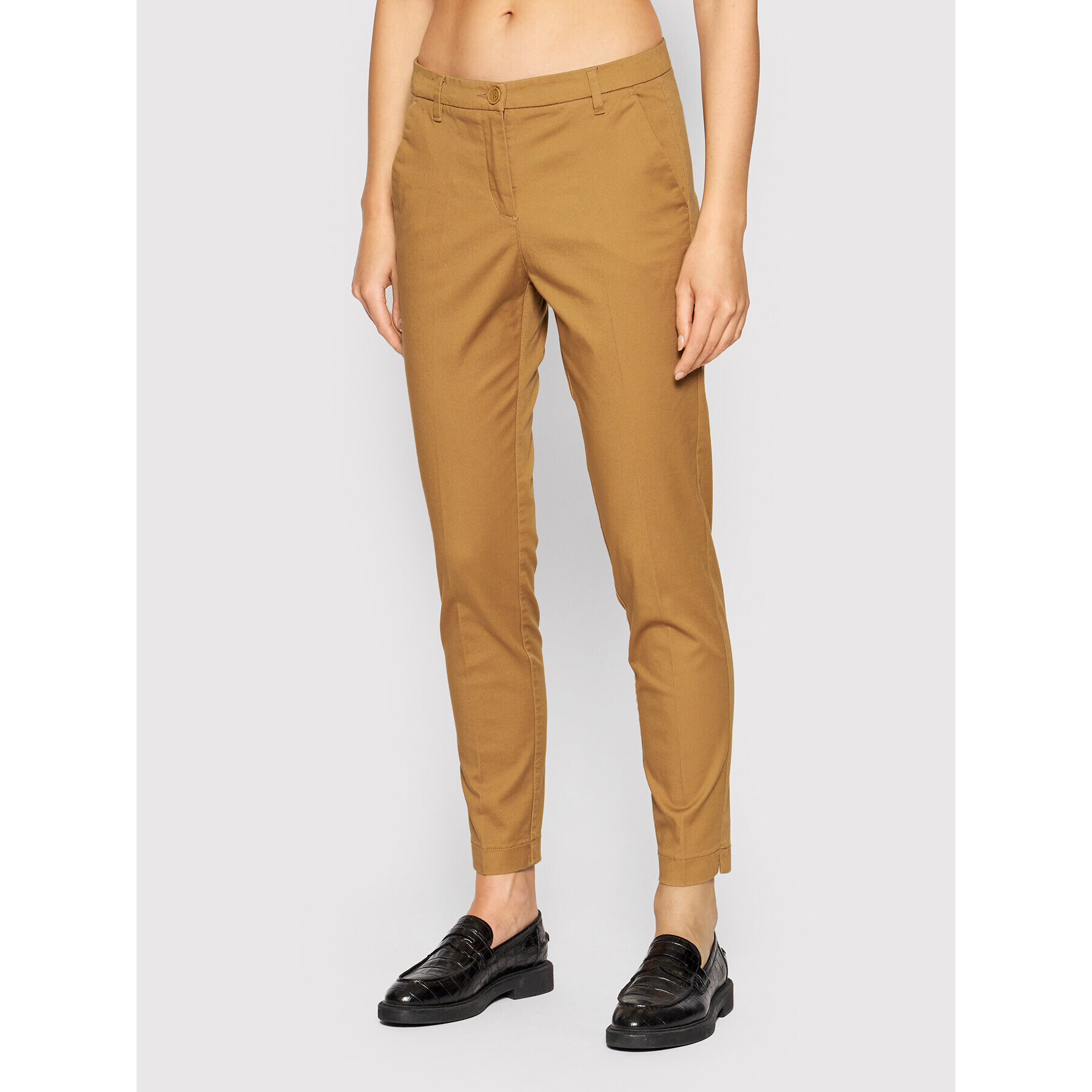 Sisley Pantaloni chino 4BYW55AH6 Maro Slim Fit - Pled.ro