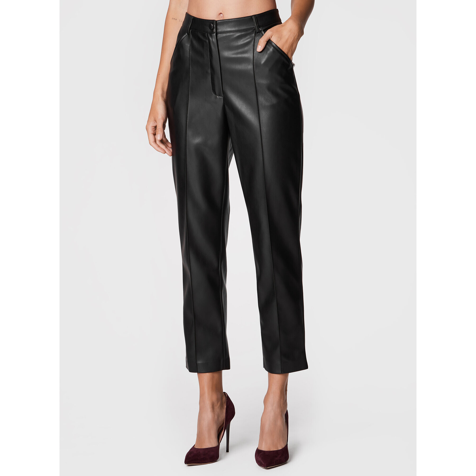 Sisley Pantaloni din imitație de piele 4MTMLF01Q Negru Regular Fit - Pled.ro