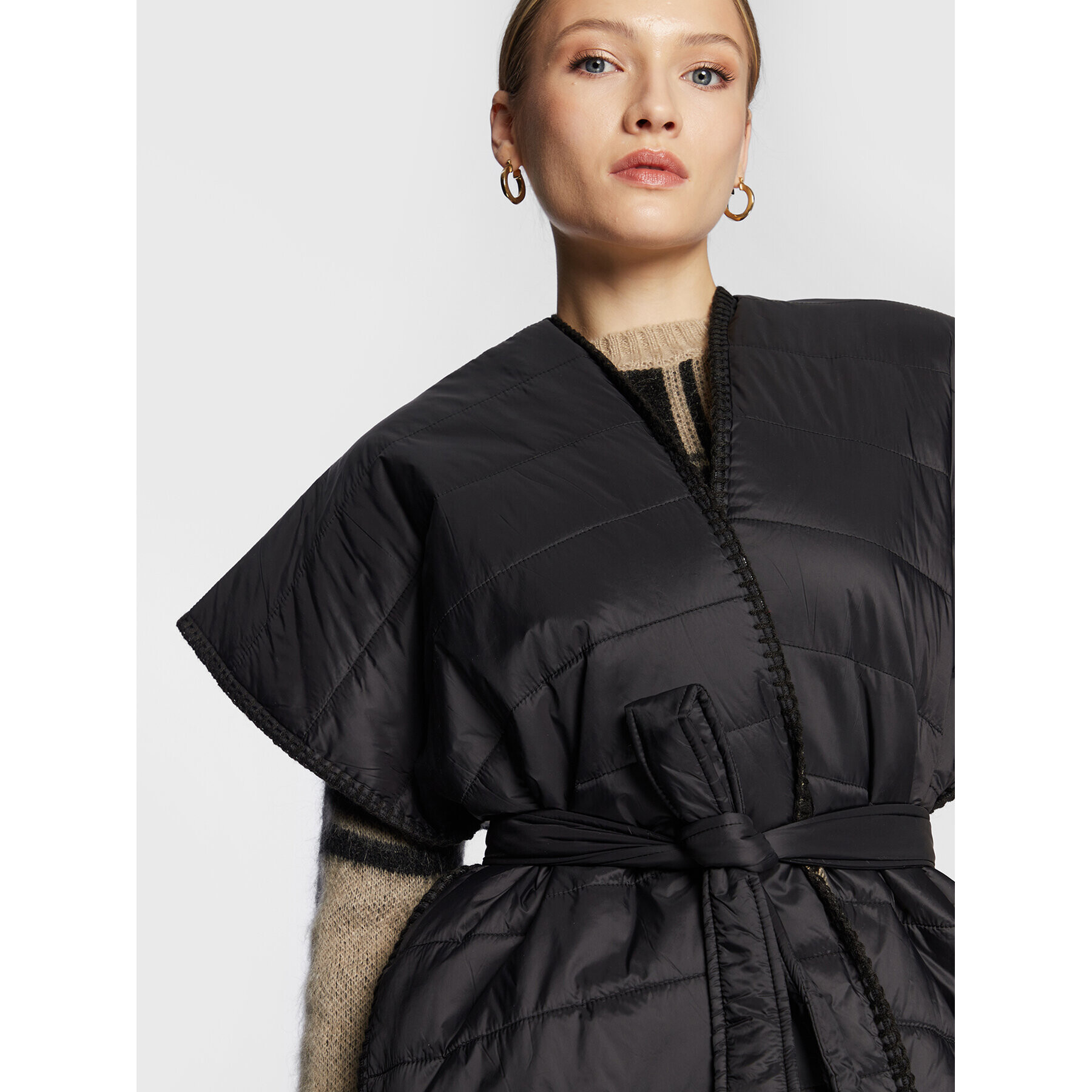 Sisley Poncho 6GETWU00Z Negru - Pled.ro