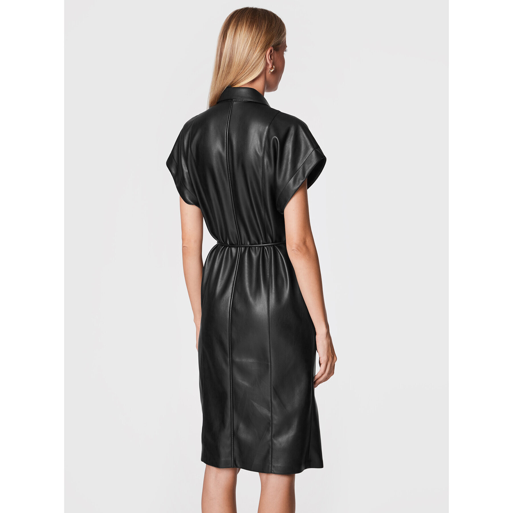 Sisley Rochie din imitație de piele 4MTMLV01Q Negru Regular Fit - Pled.ro