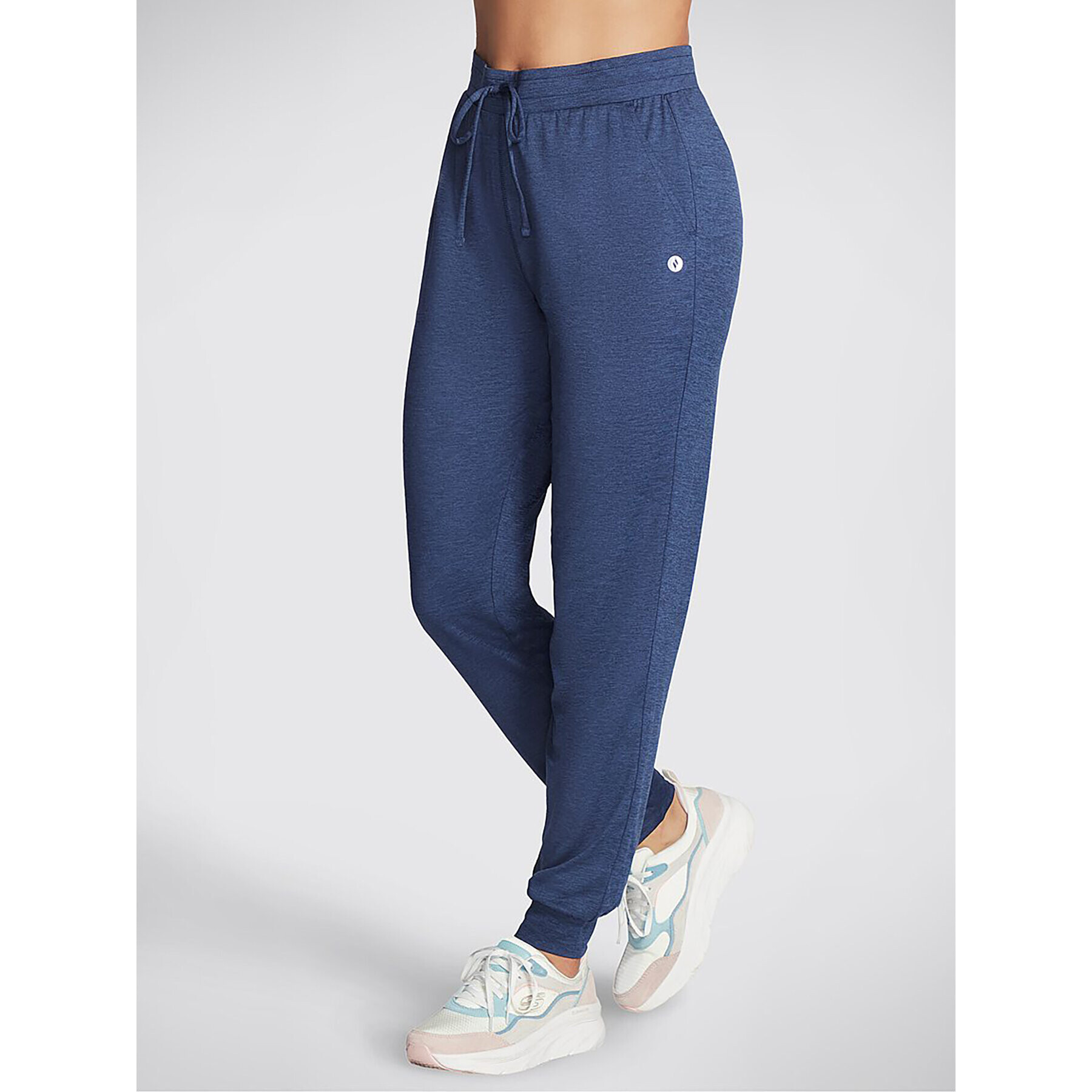 Skechers Pantaloni trening Godri Swift Jogger WPT254 Albastru Regular Fit - Pled.ro