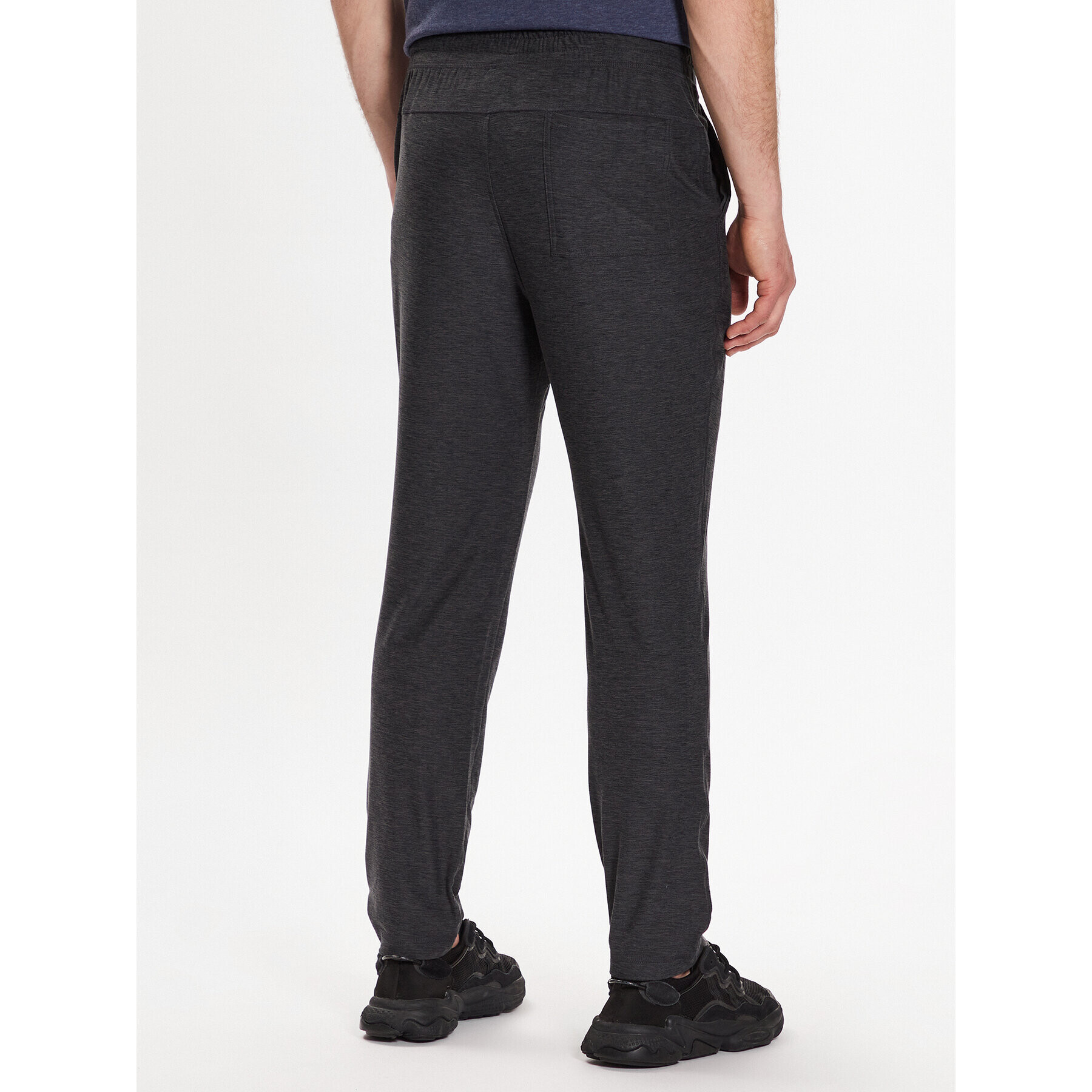 Skechers Pantaloni trening Ultra Go Lite MPT108 Negru Regular Fit - Pled.ro