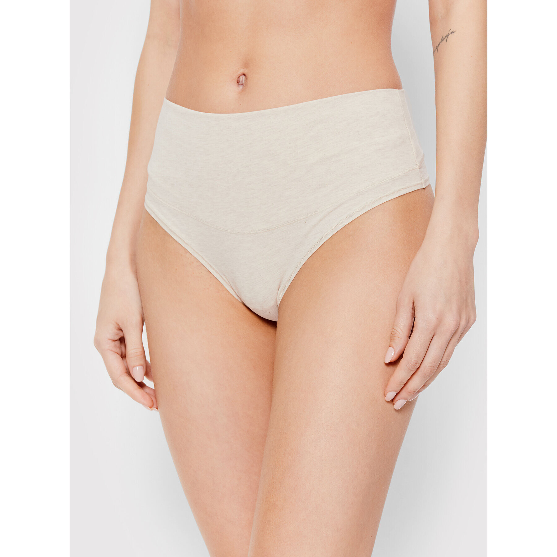 SPANX Chilot tanga Shaping Satin 40052R Bej - Pled.ro